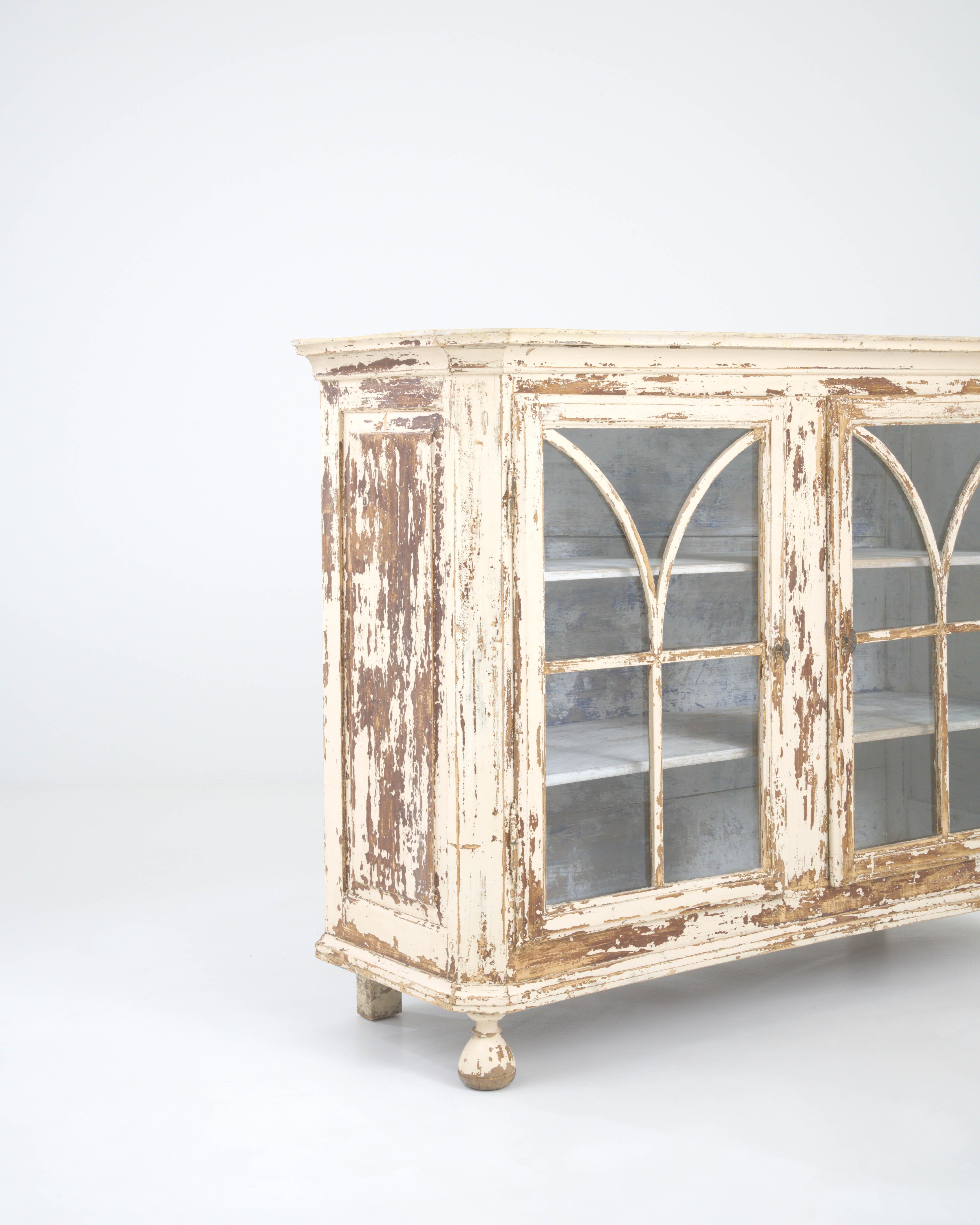 19th Century French Wood Patinated Vitrine For Sale 3
