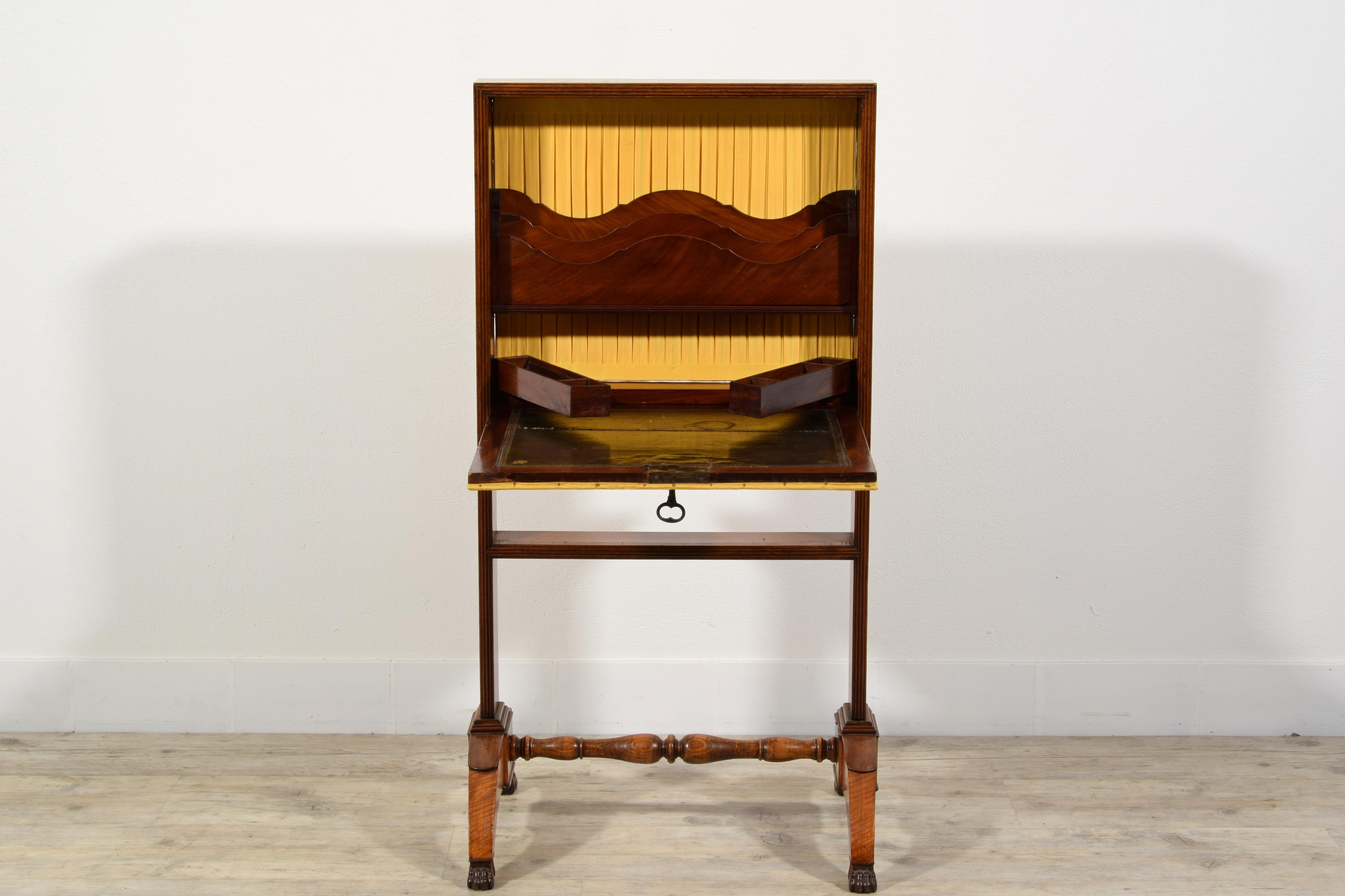 19. Jahrhundert, Französisch Wood Travel Desk im Angebot 8