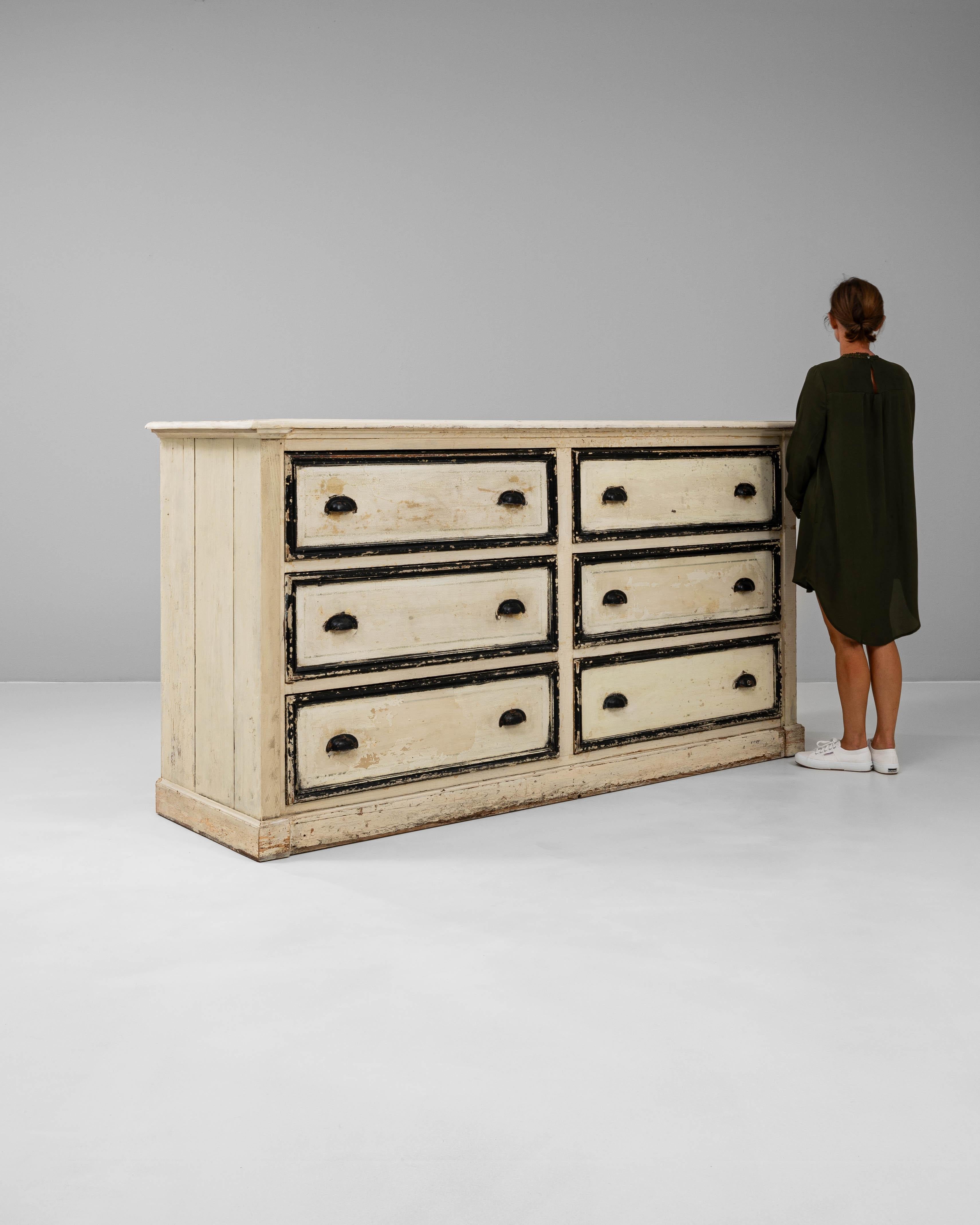 Cassettiera francese del XIX secolo in Wood White Patinated in vendita 2