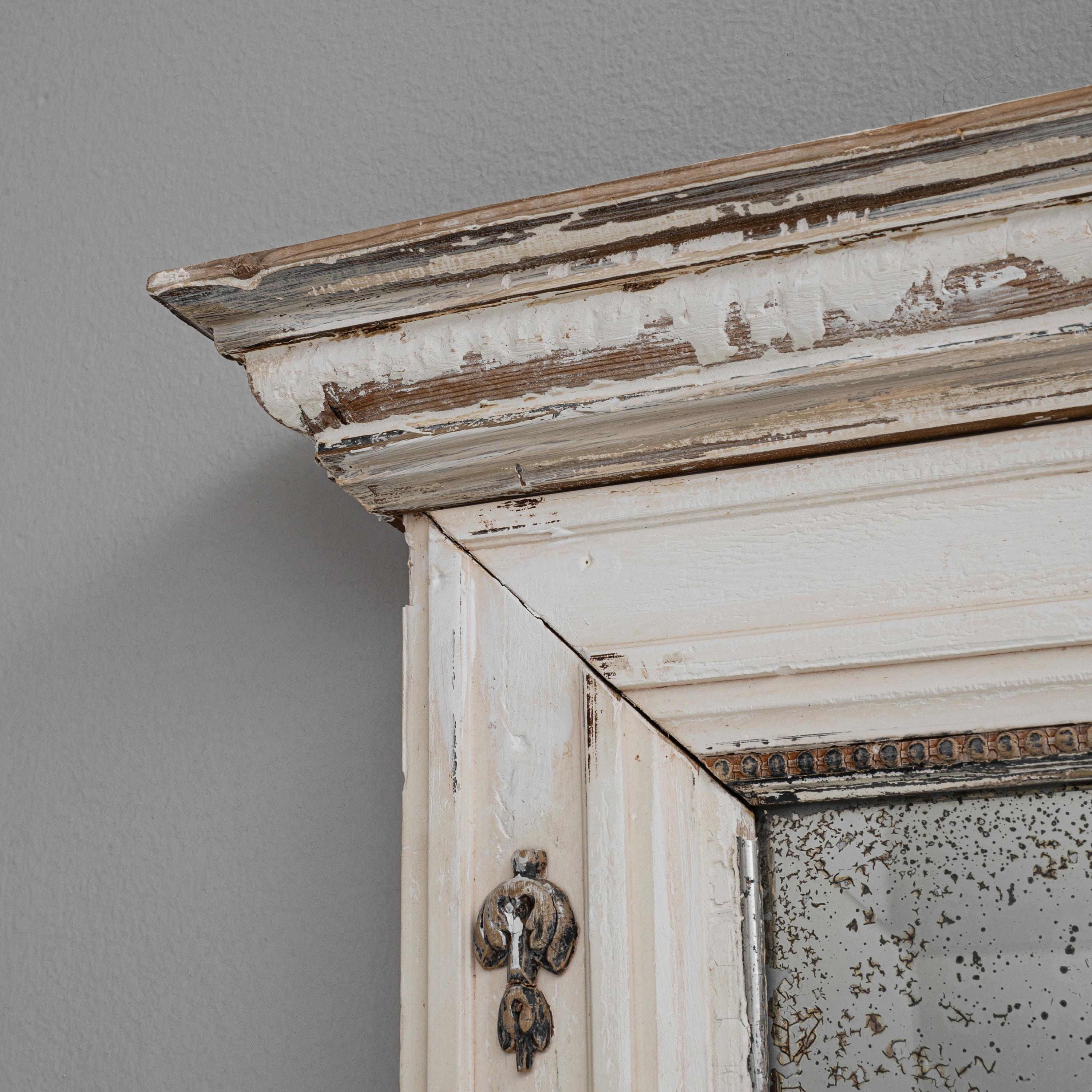 19th Century French Wood White Patinated Mirror For Sale 8