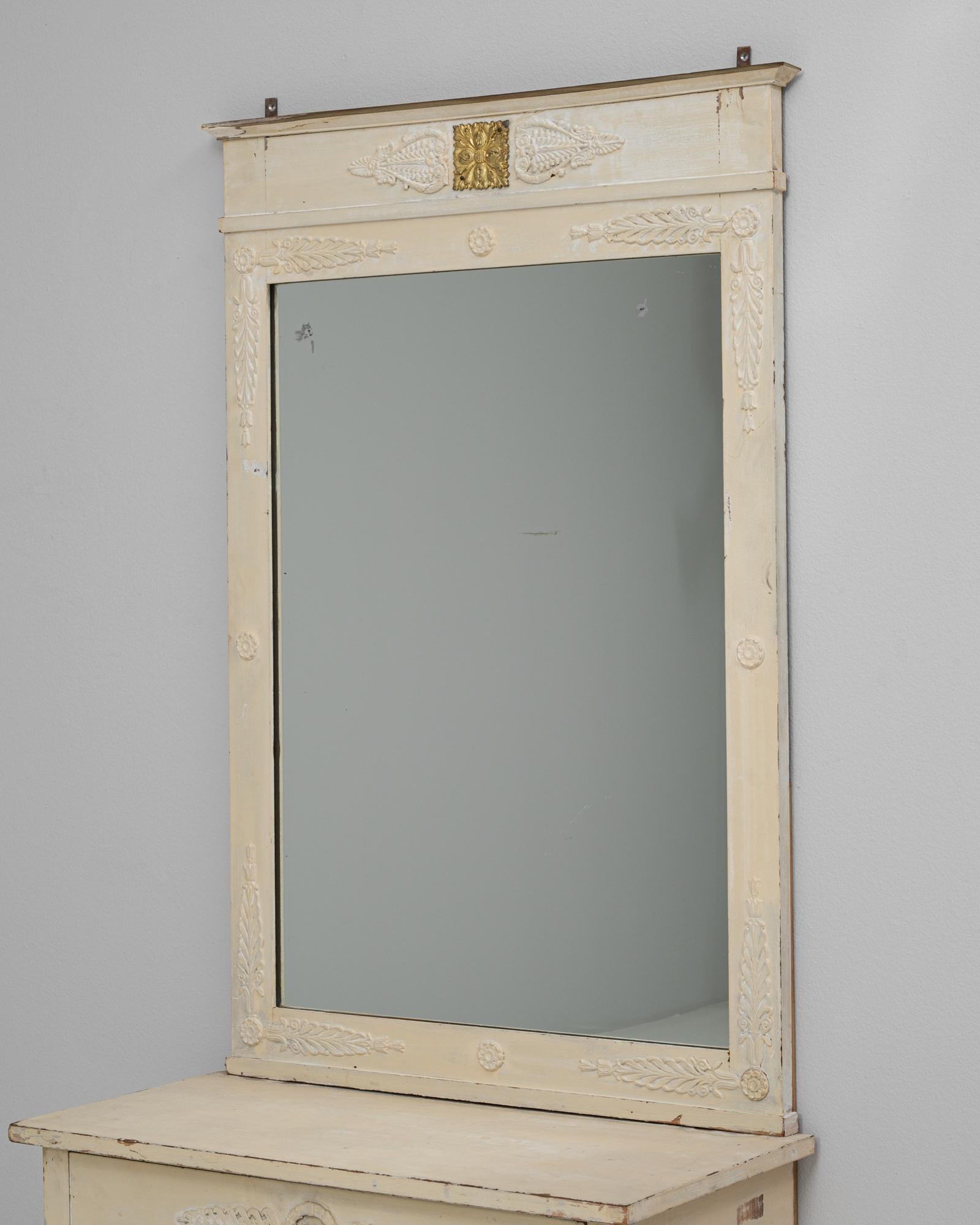 Tocador Francés del Siglo XIX de Madera Patinada Blanca en venta 4