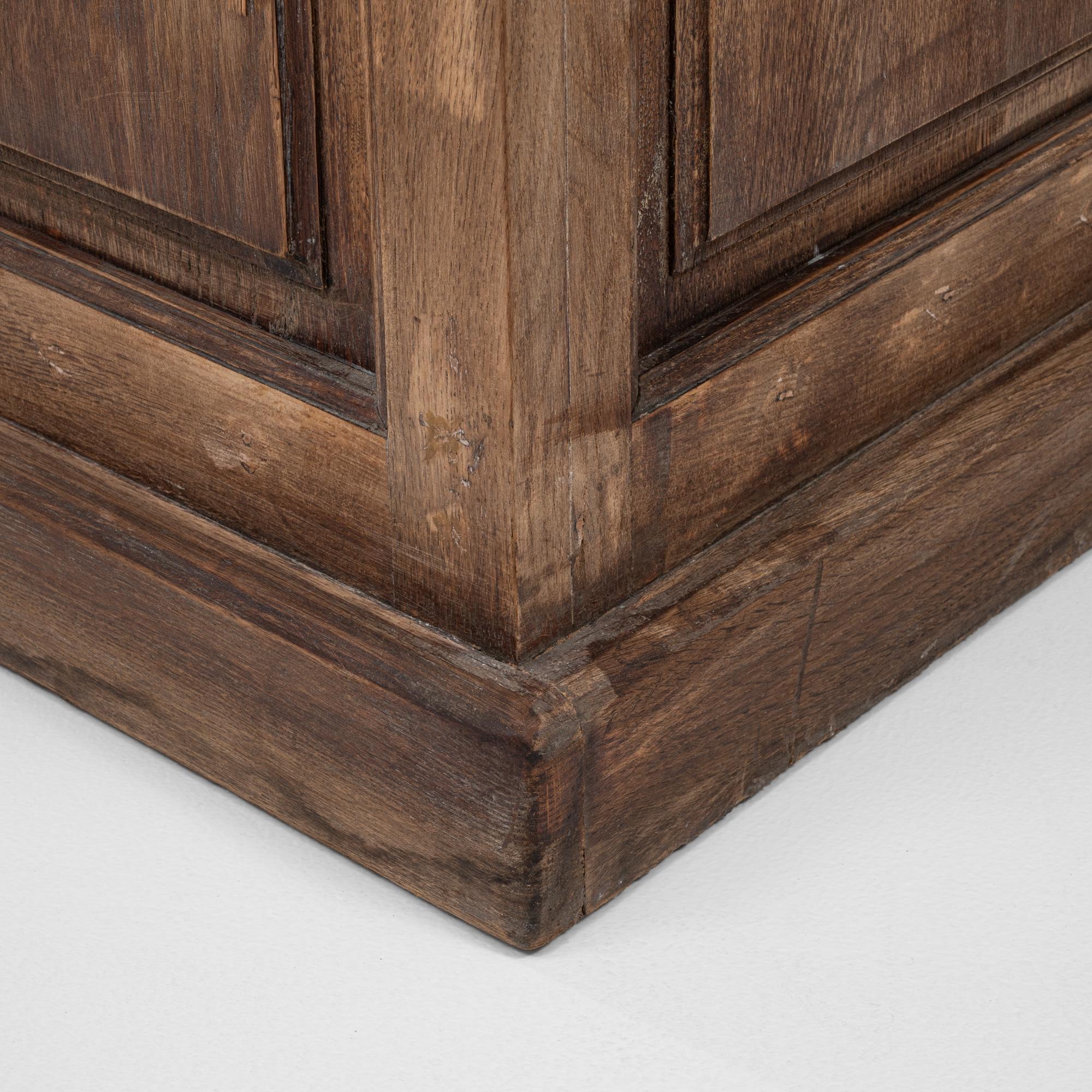 19th Century French Wooden Bar For Sale 8