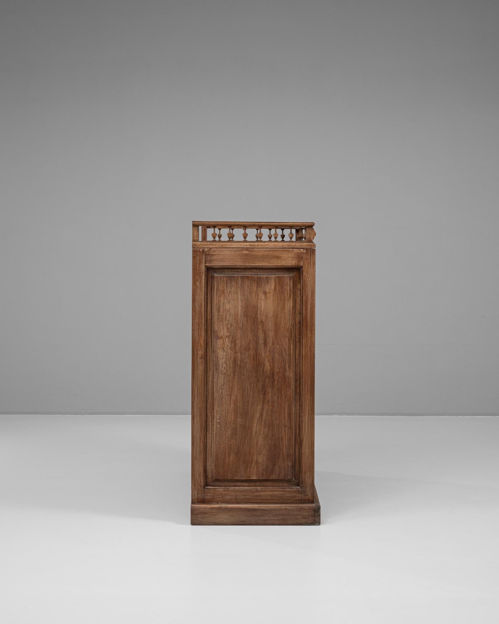 19th Century French Wooden Bar For Sale 1