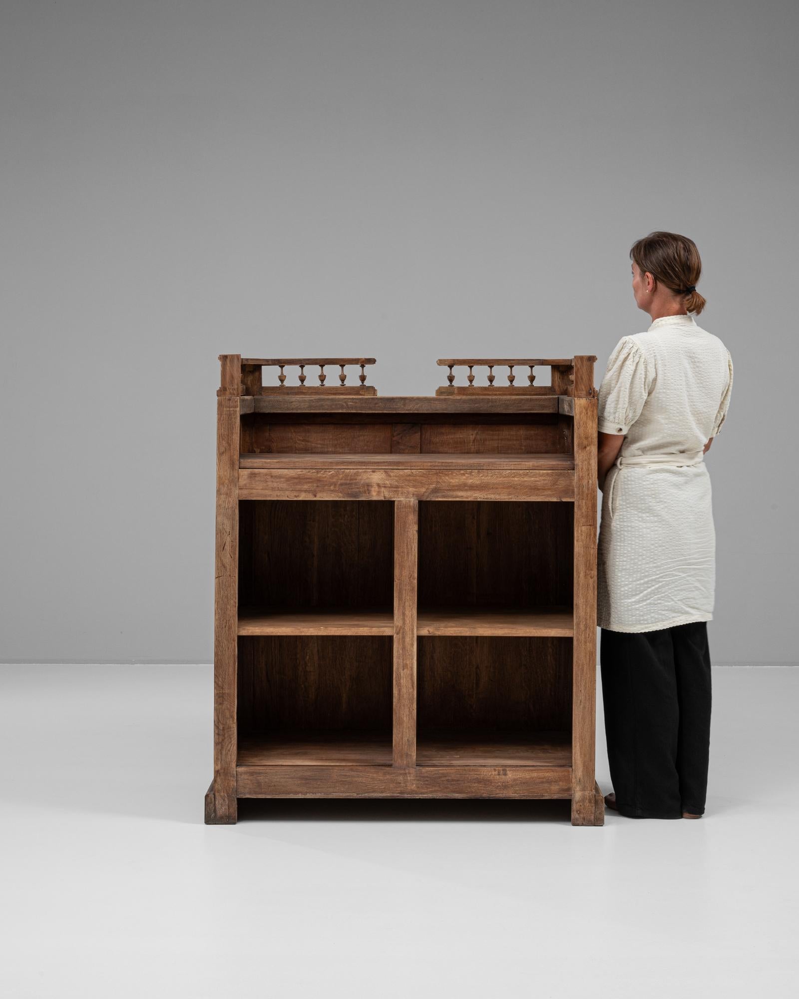 19th Century French Wooden Bar For Sale 3