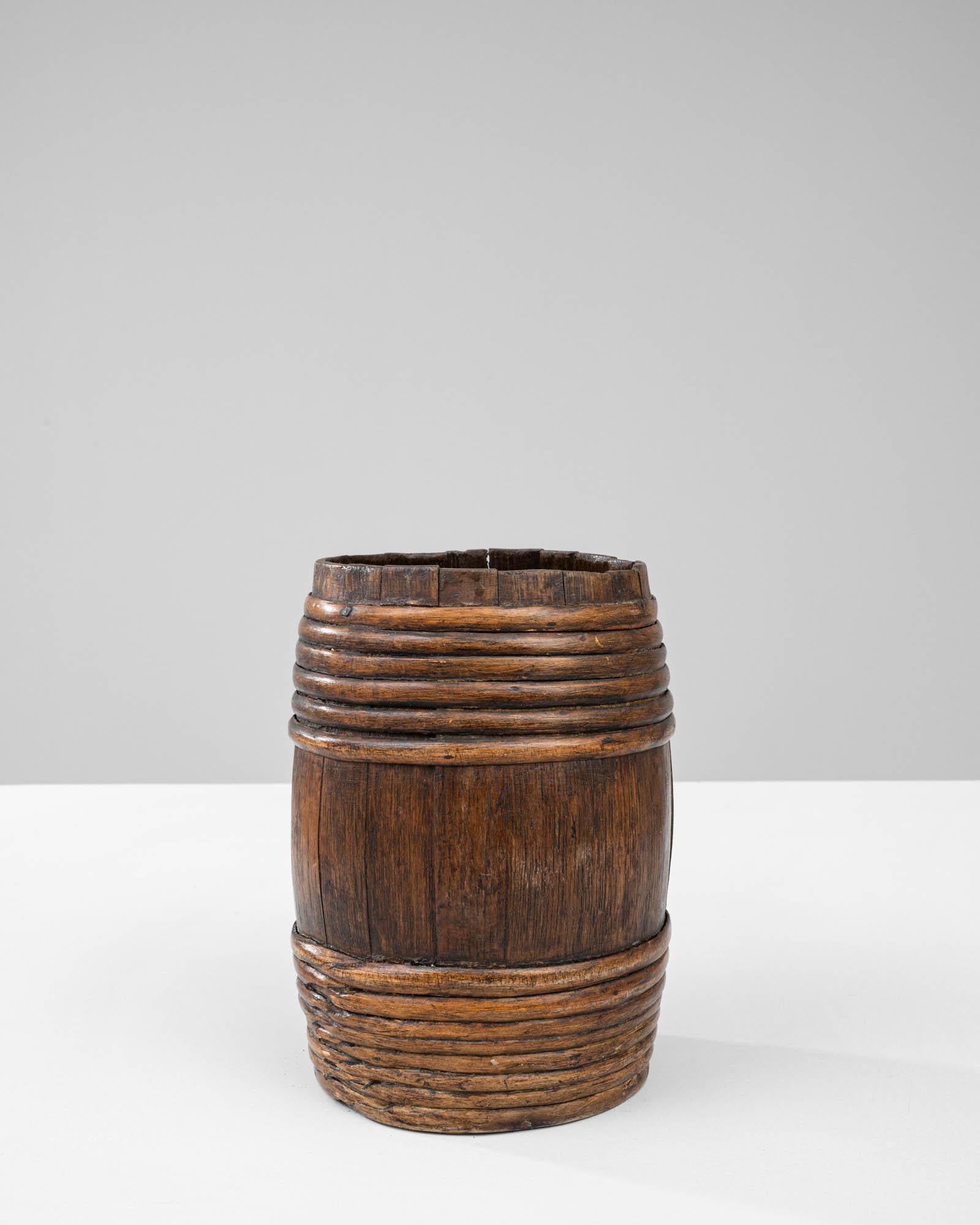 19th Century French Wooden Barrel In Good Condition For Sale In High Point, NC