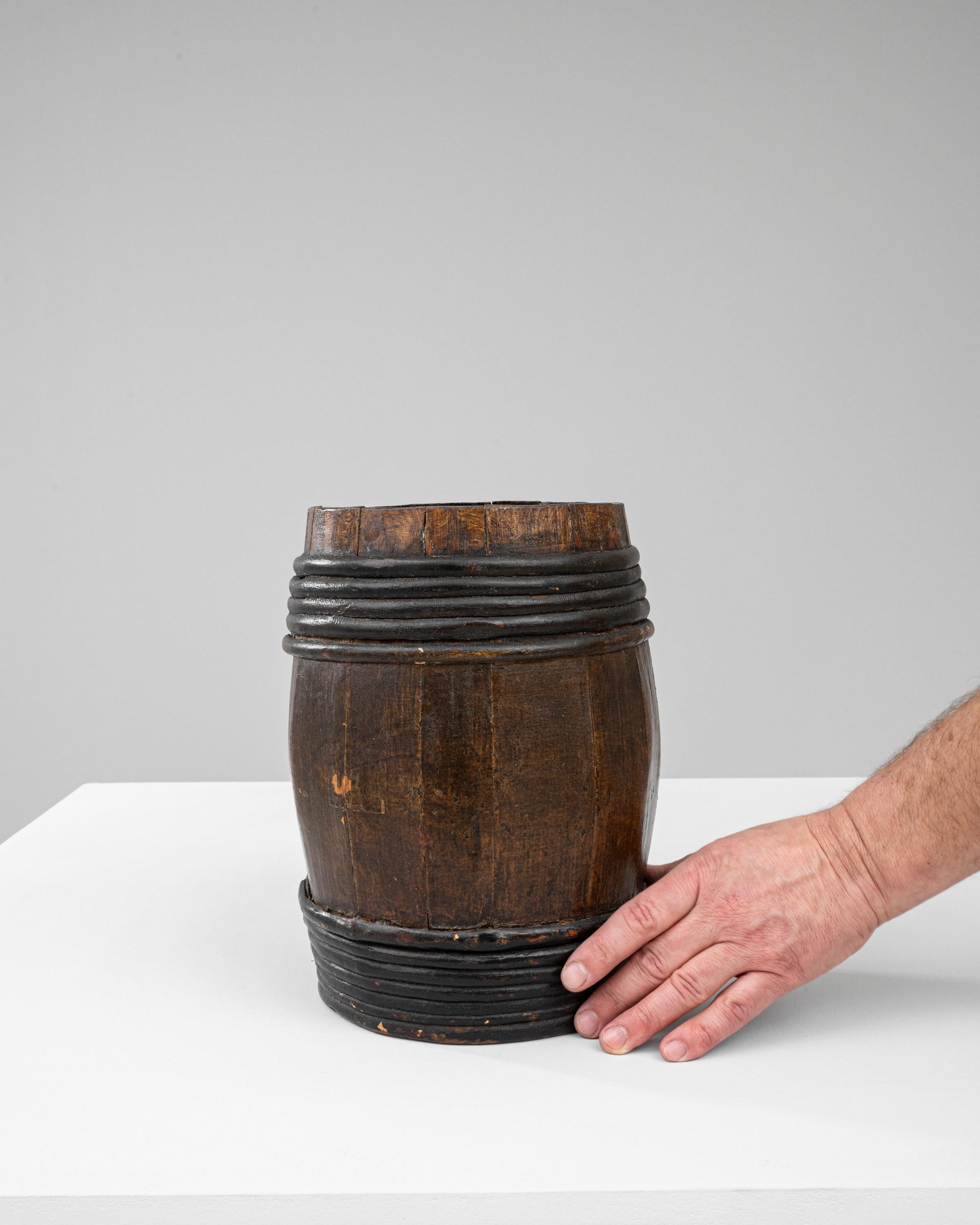 19th Century French Wooden Barrel For Sale 1