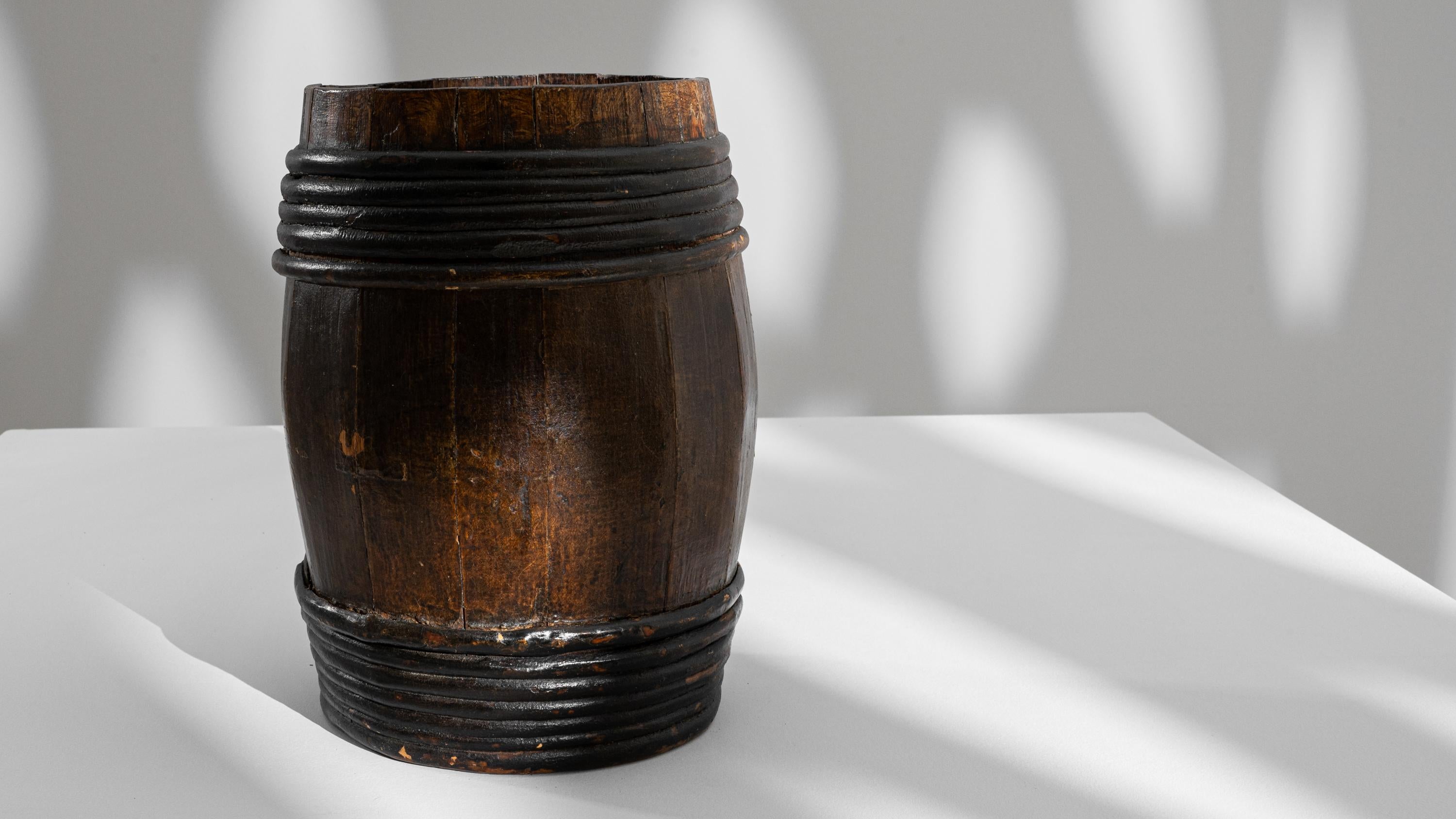 19th Century French Wooden Barrel For Sale 3