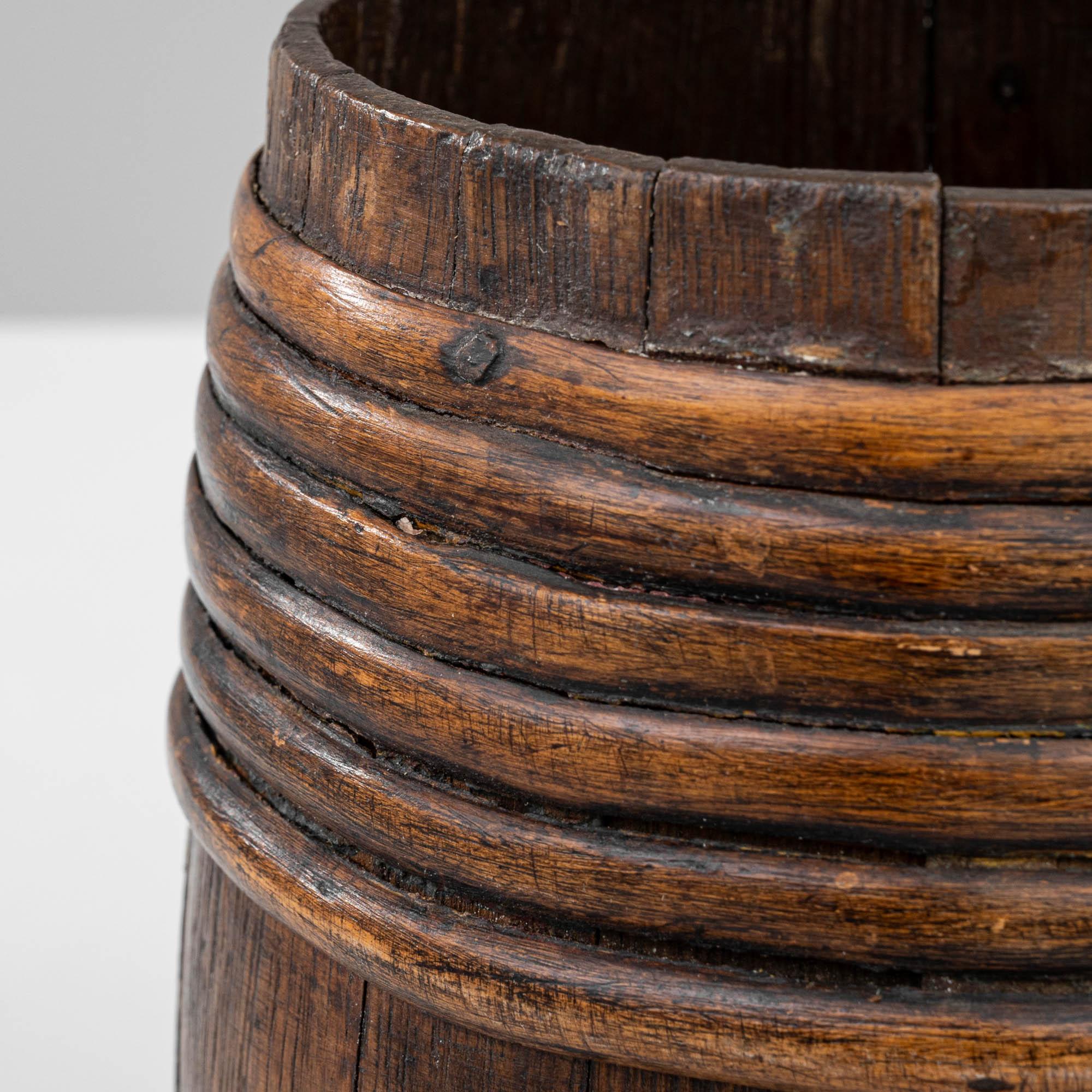 19th Century French Wooden Barrel For Sale 4