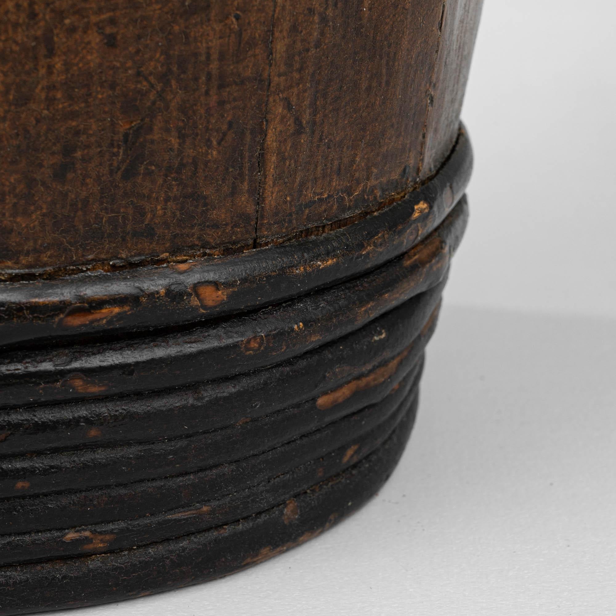 19th Century French Wooden Barrel For Sale 5