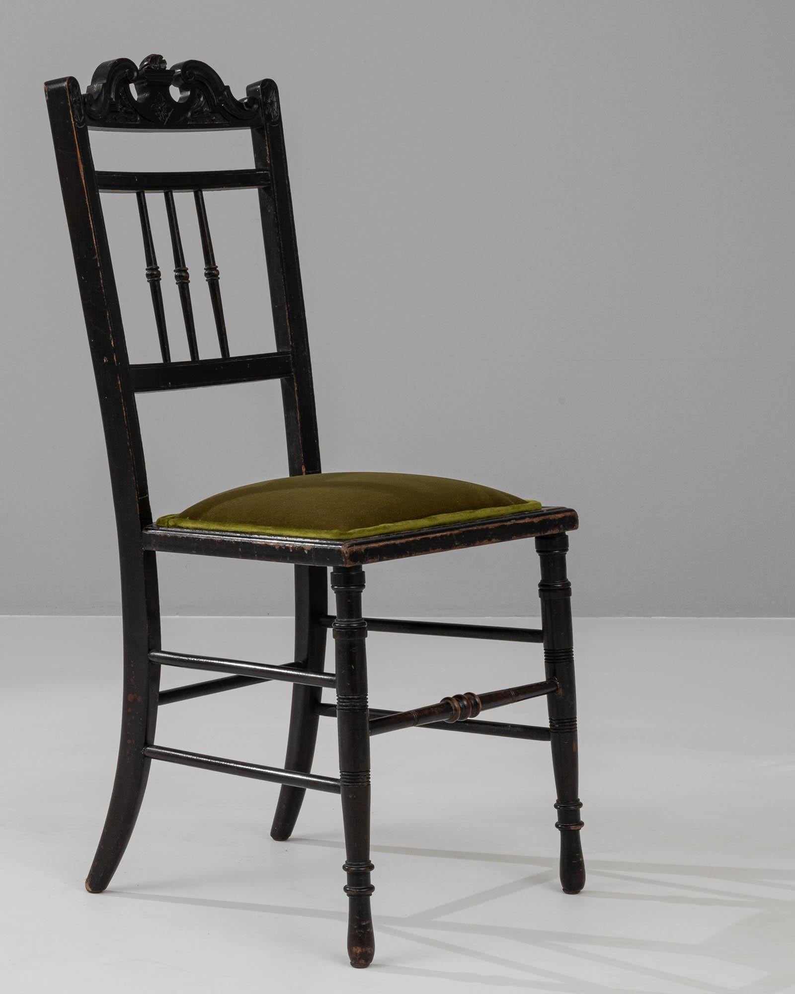 Chaise de bistrot française en bois du 19ème siècle en vente 3