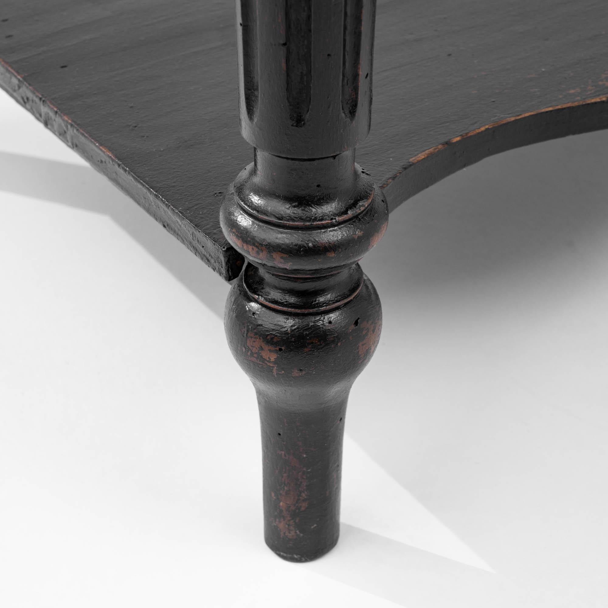 19th Century French Wooden Black Patinated Side Table For Sale 10