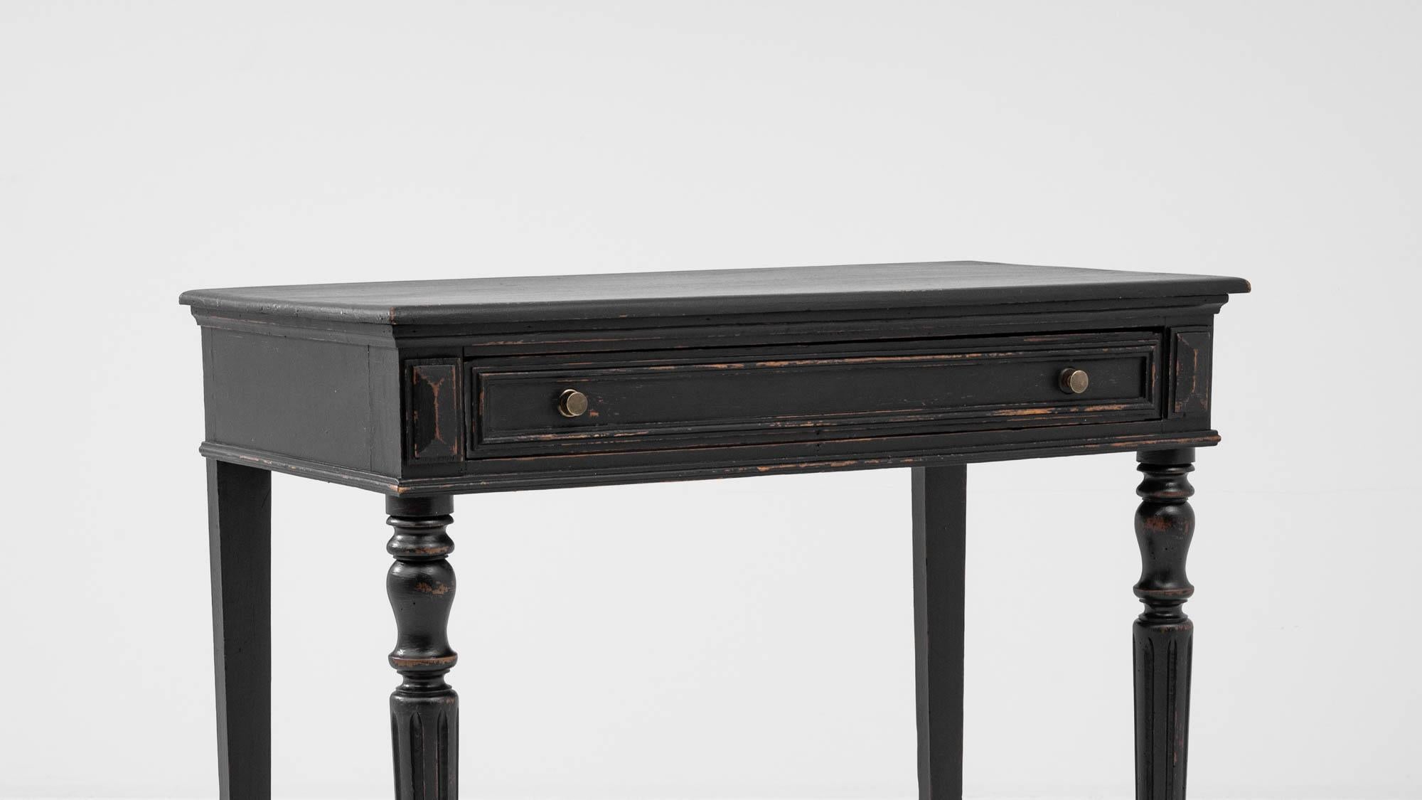 19th Century French Wooden Black Patinated Side Table For Sale 5