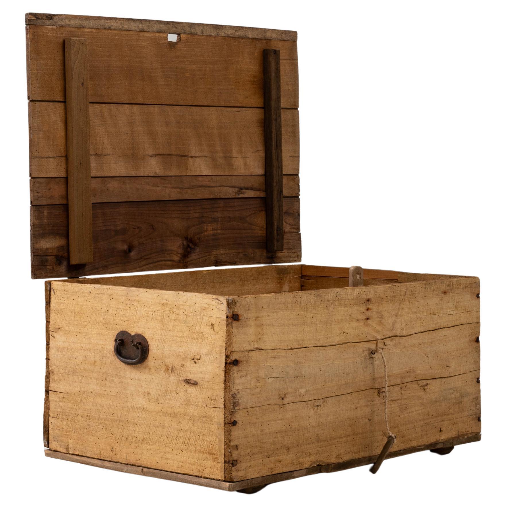 Cassapanca francese in legno del XIX secolo in vendita