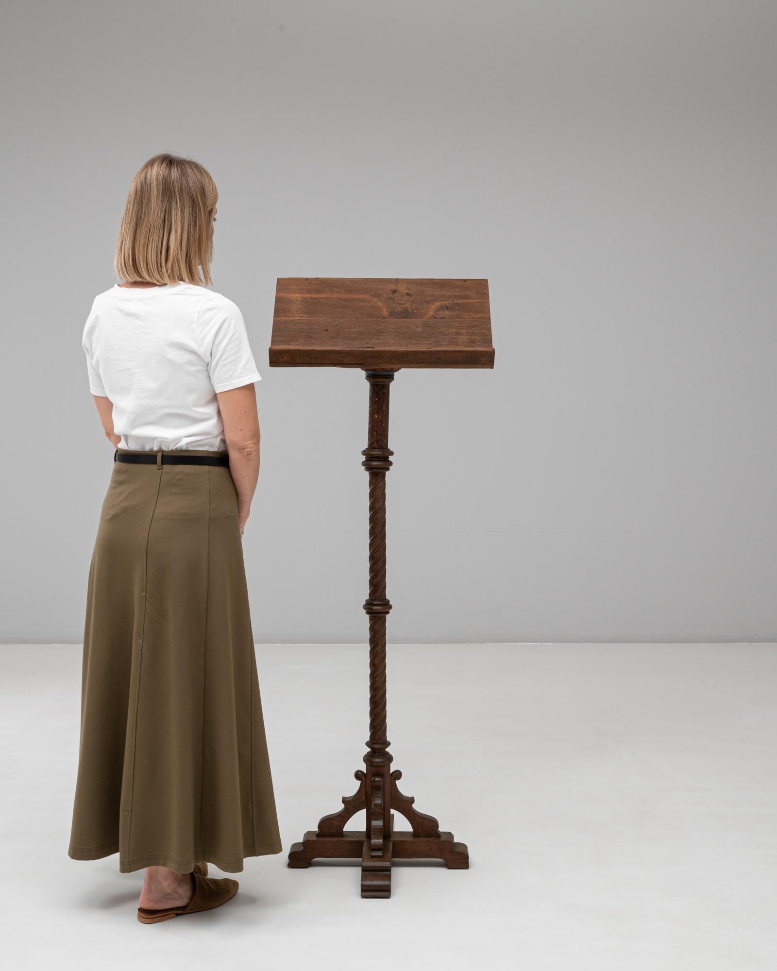 Français Présentoir à livres en bois français du 19e siècle avec patine d'origine en vente