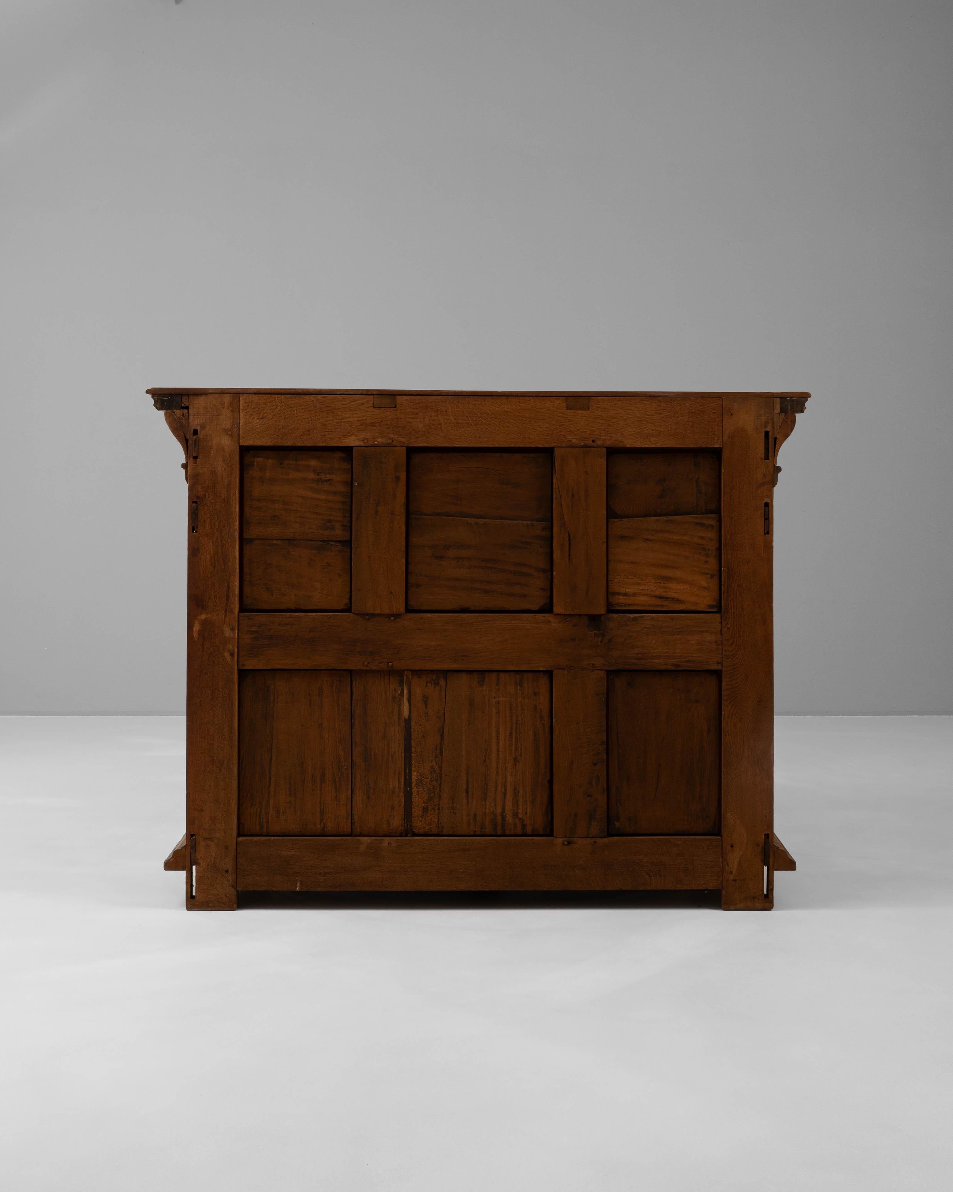 Buffet francese in legno del XIX secolo in vendita 8