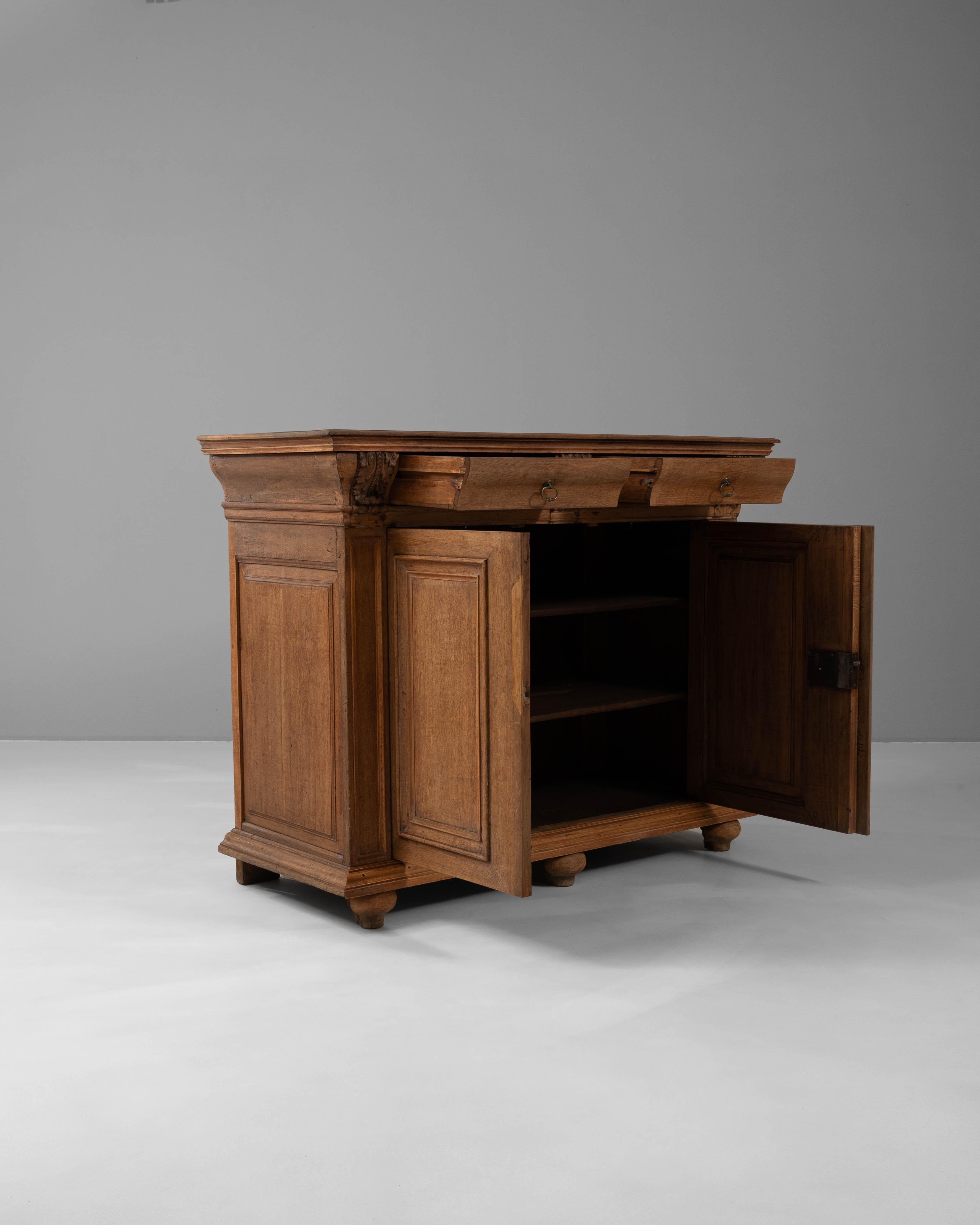 Buffet francese in legno del XIX secolo in vendita 1