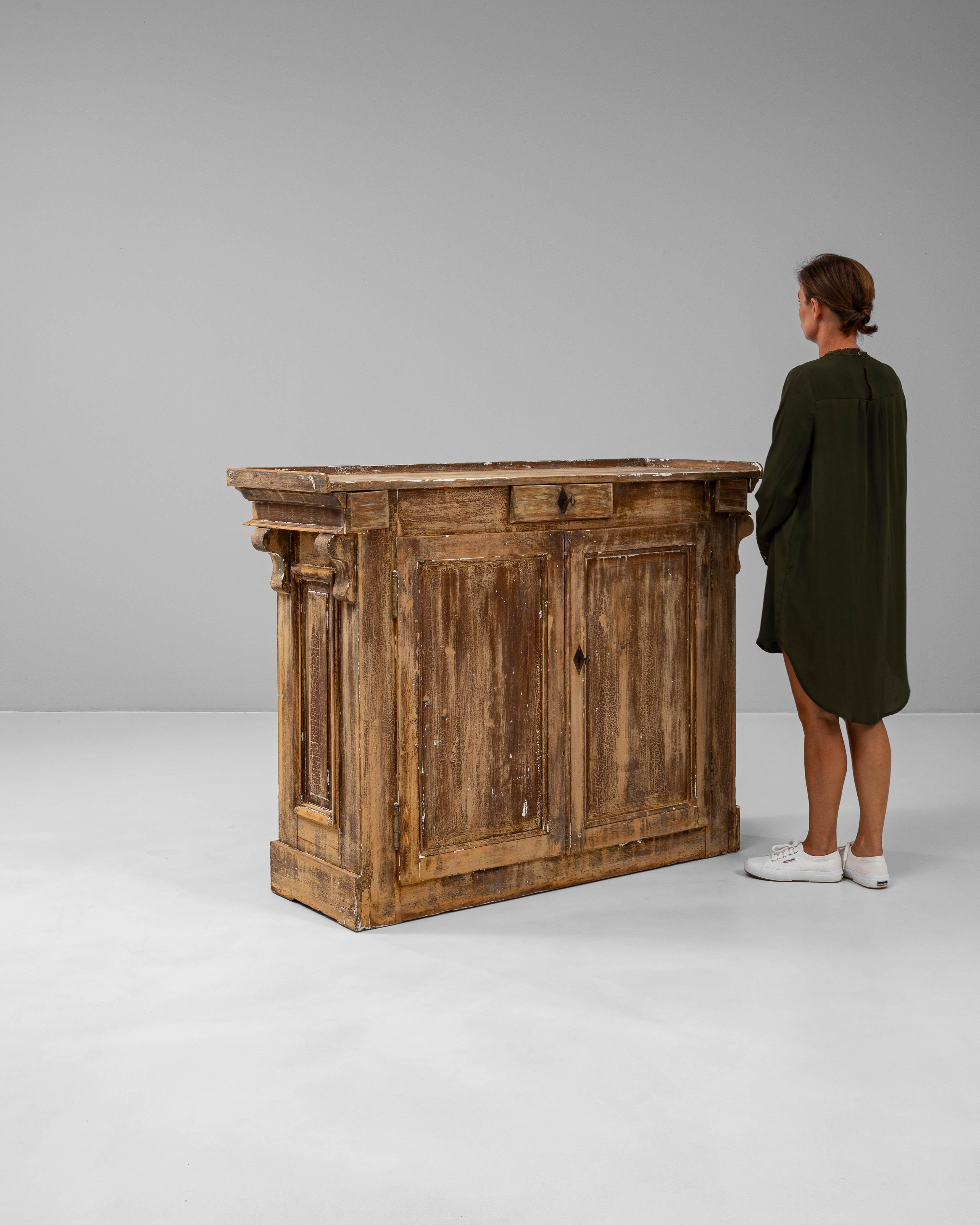 19th Century French Wooden Buffet im Angebot 1