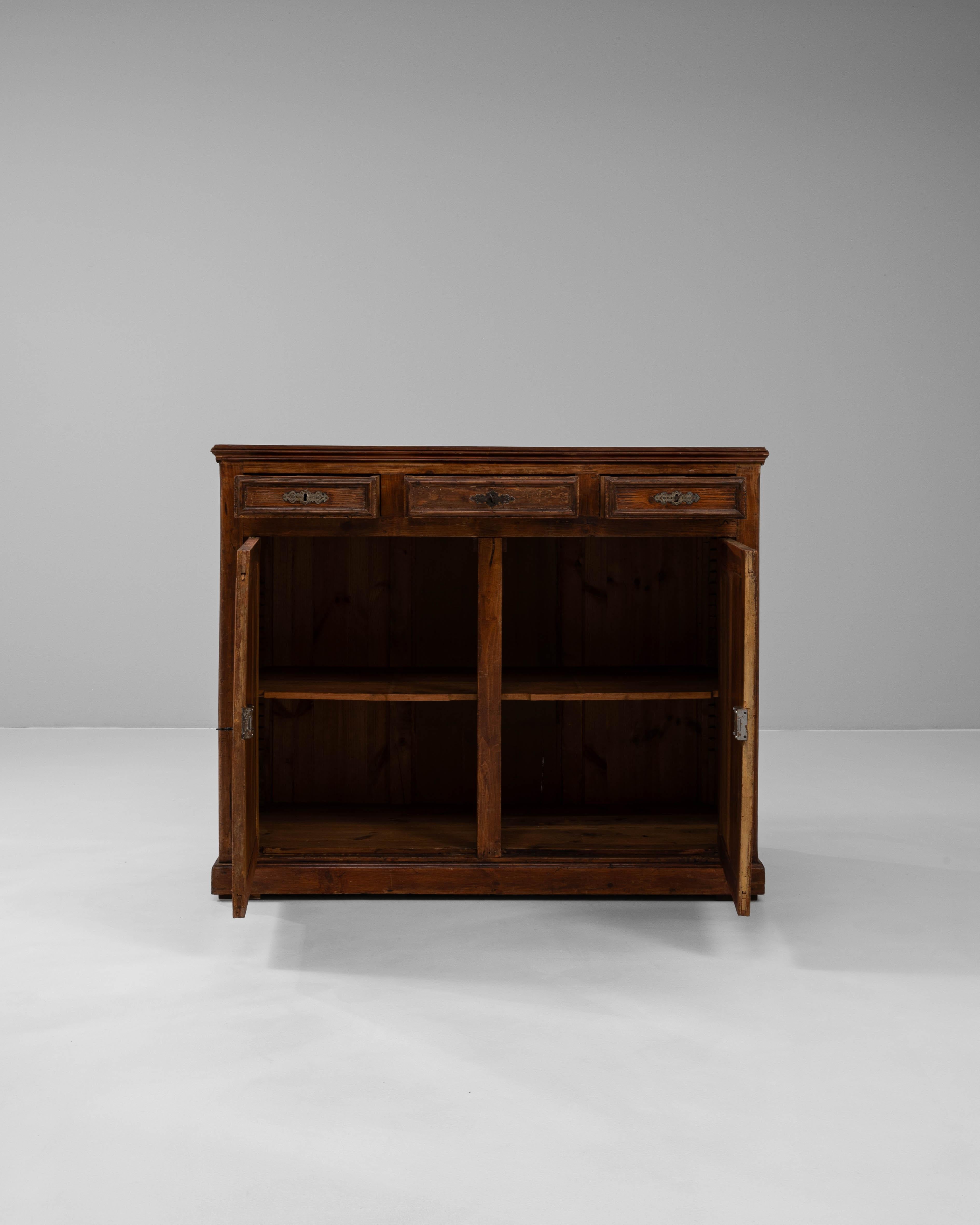Buffet francese in legno del XIX secolo in vendita 2