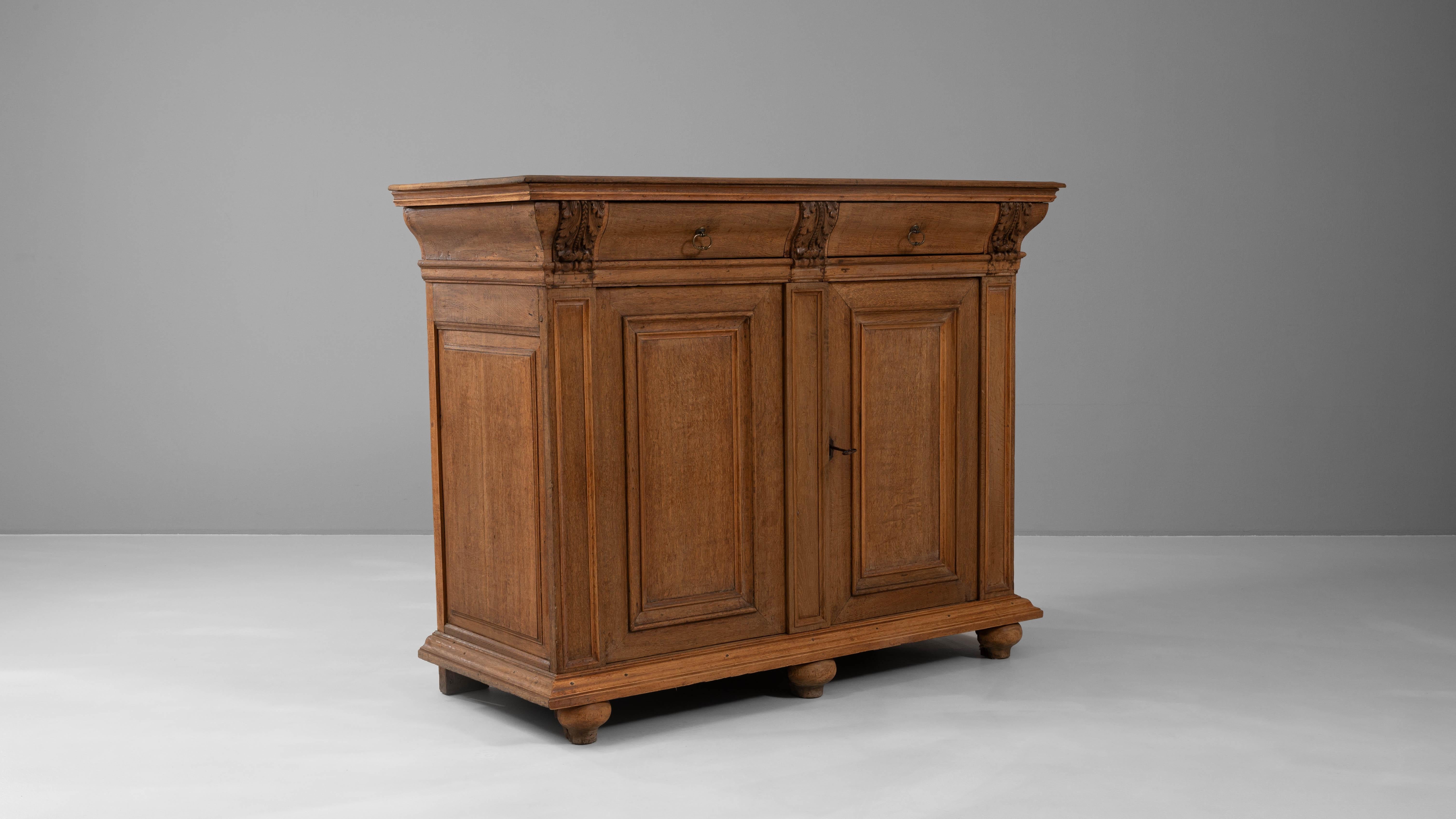 Buffet francese in legno del XIX secolo in vendita 4