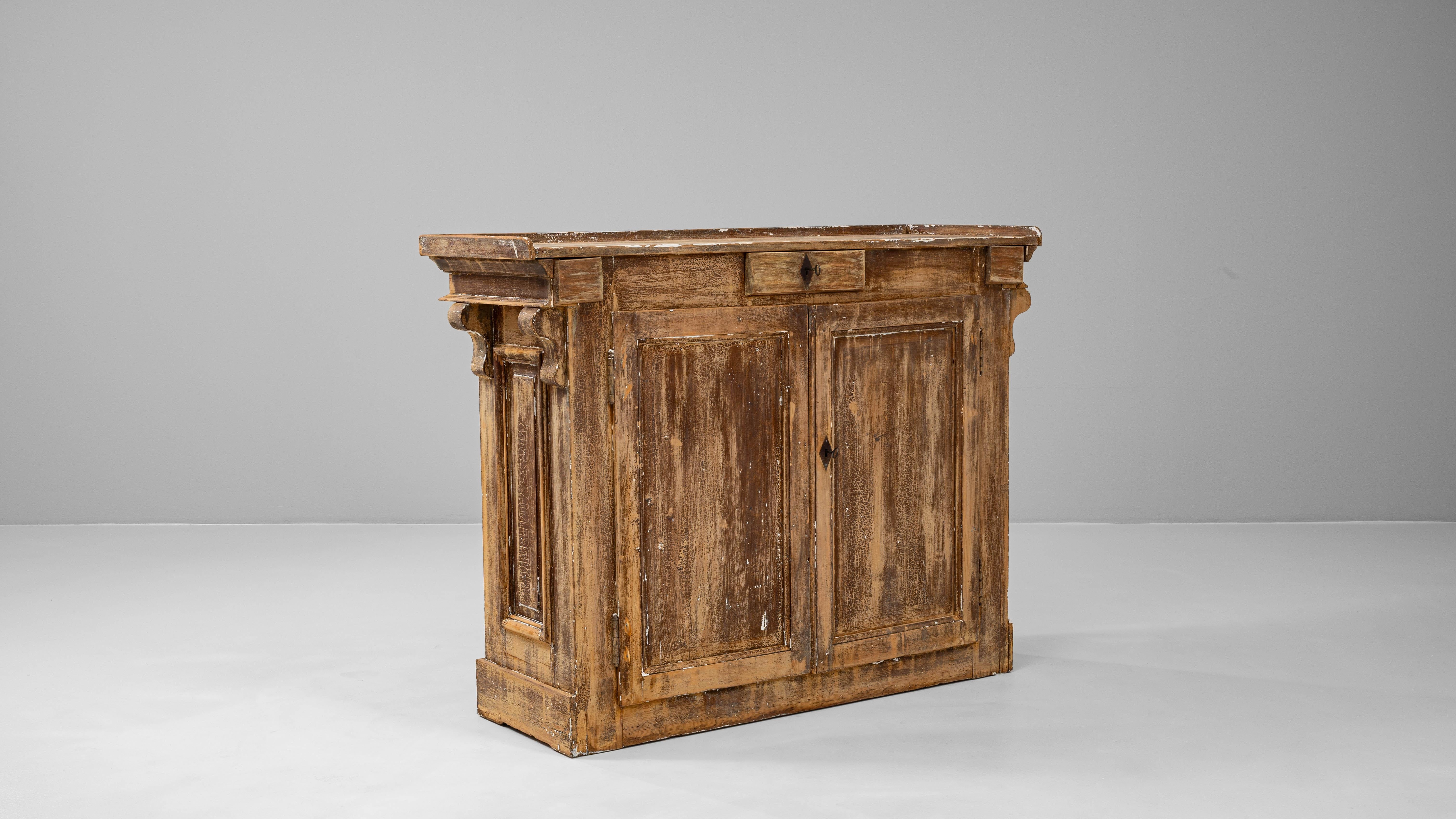 19th Century French Wooden Buffet im Angebot 3