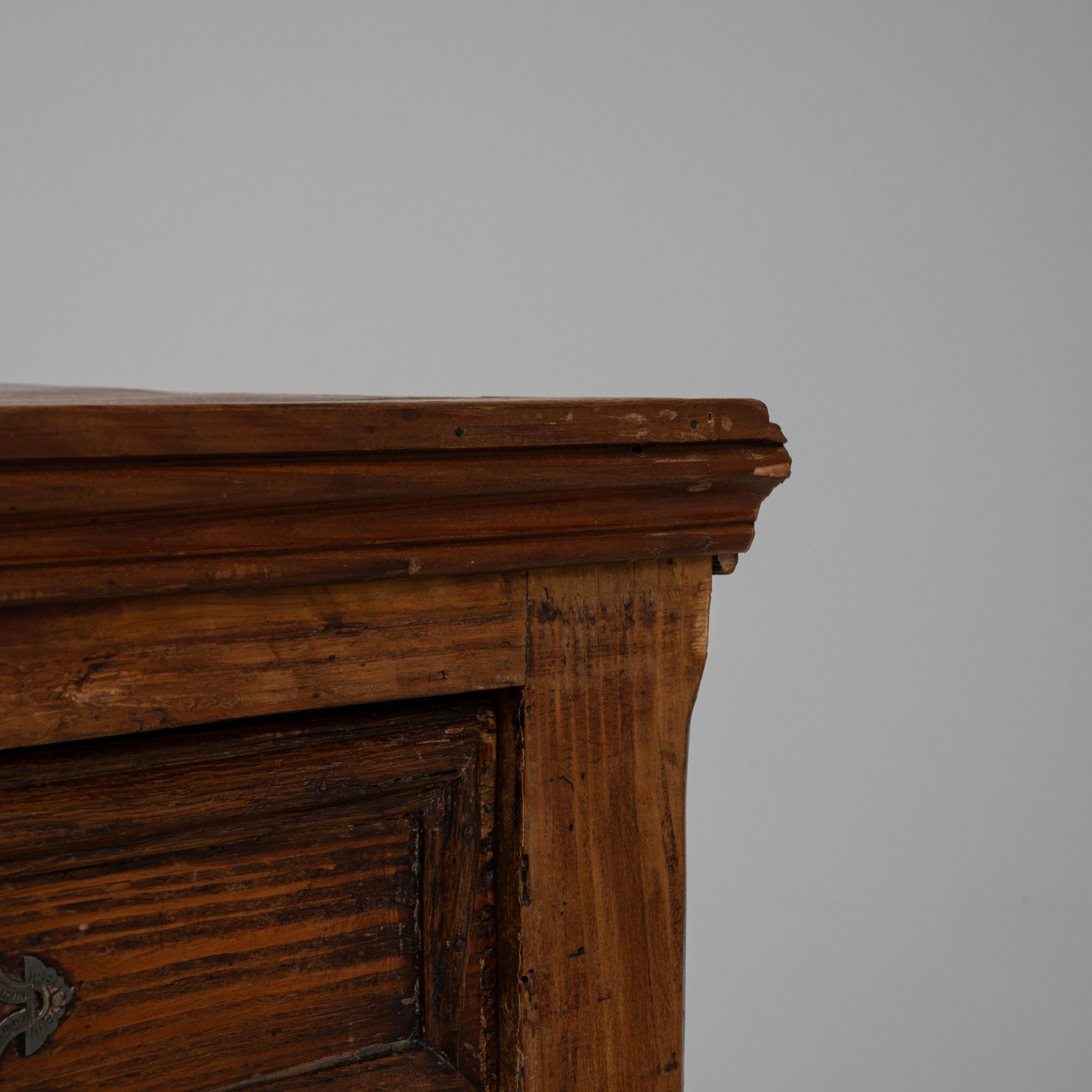 Buffet francese in legno del XIX secolo in vendita 4