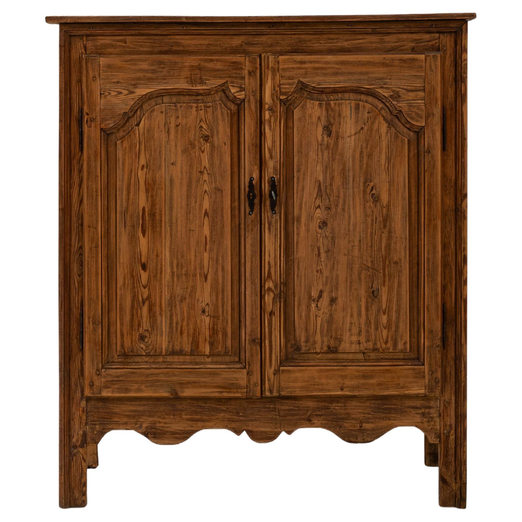 Buffet francese in legno del XIX secolo