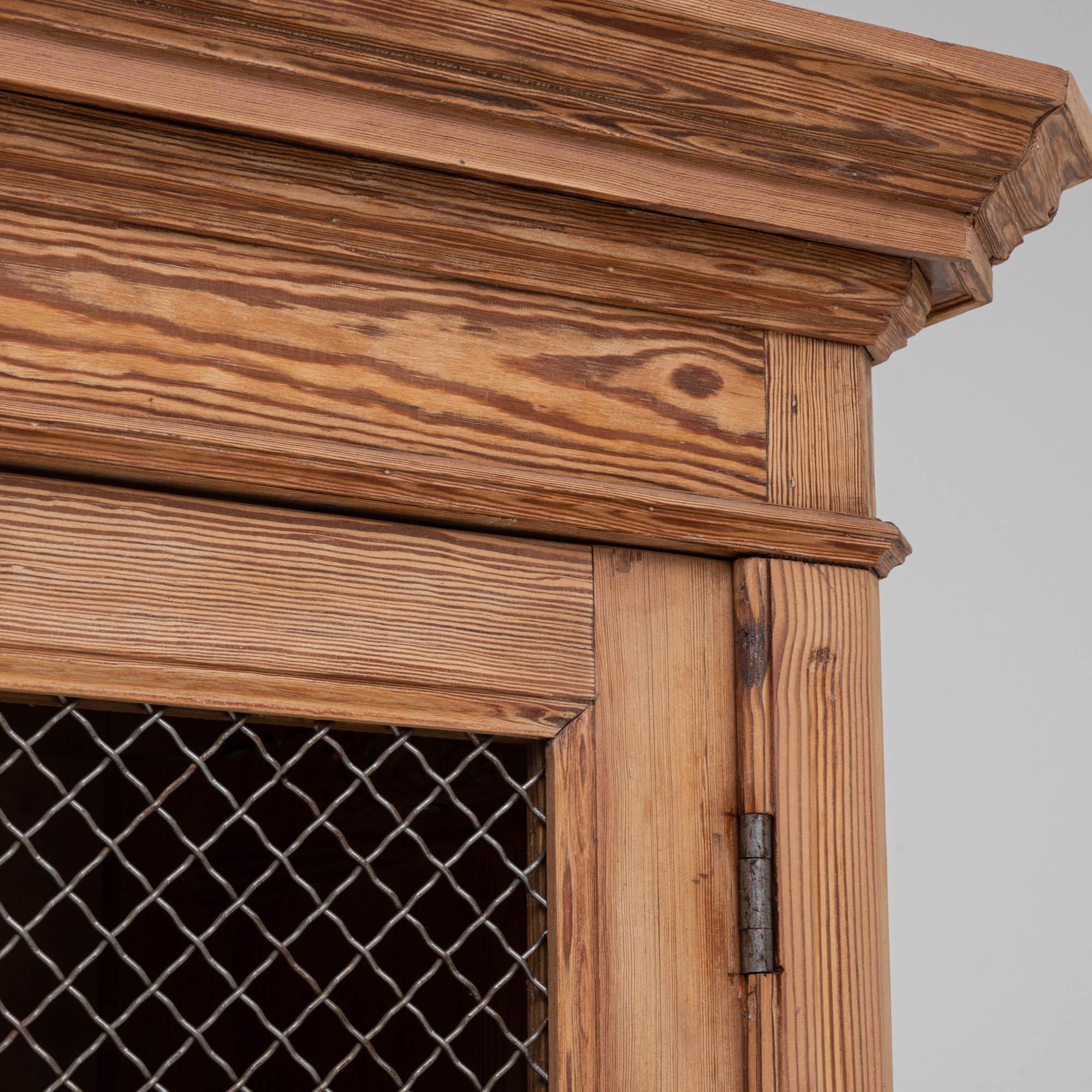 Cabinet en bois français du 19ème siècle en vente 6