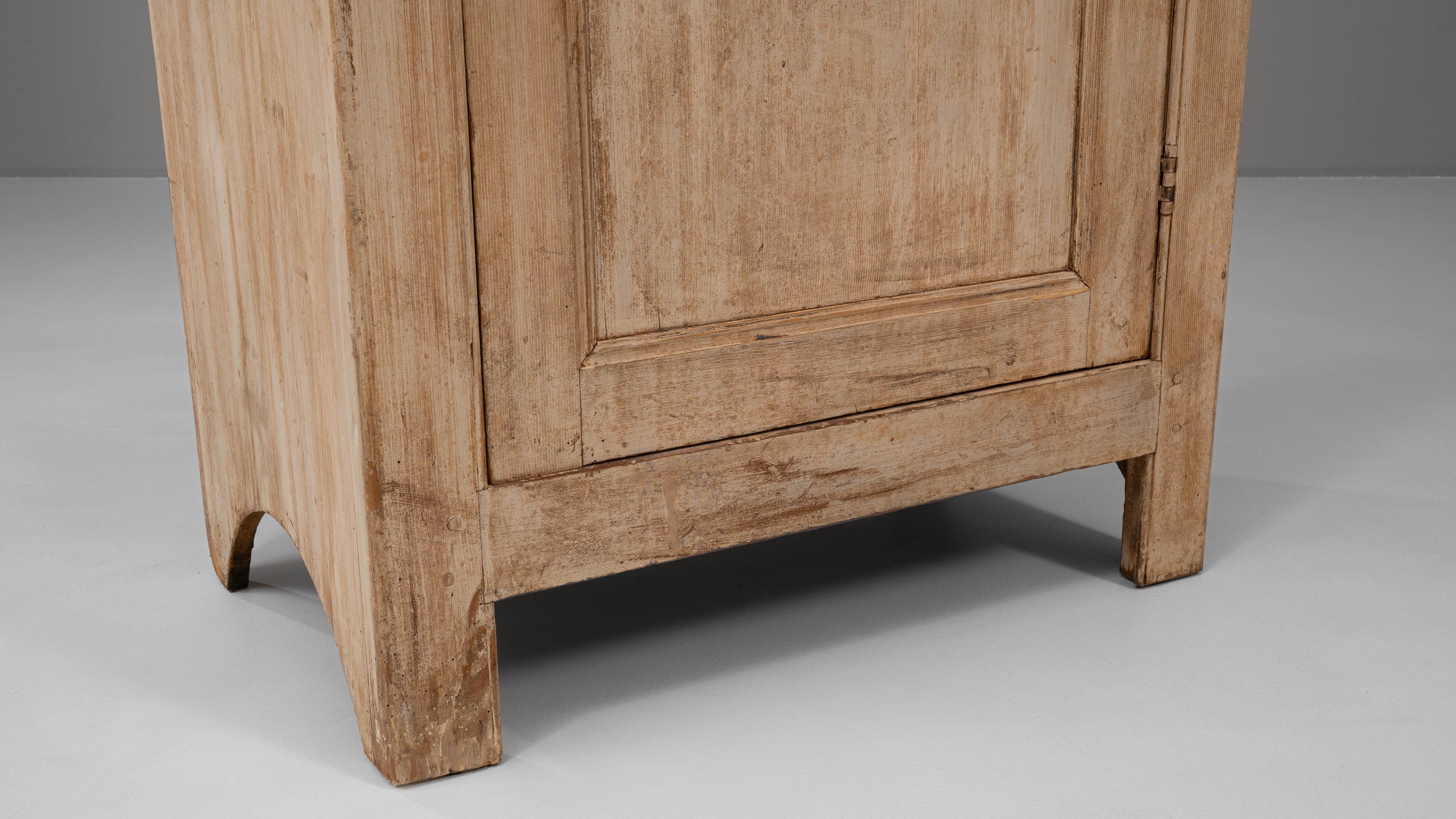 19th Century French Wooden Cabinet For Sale 5
