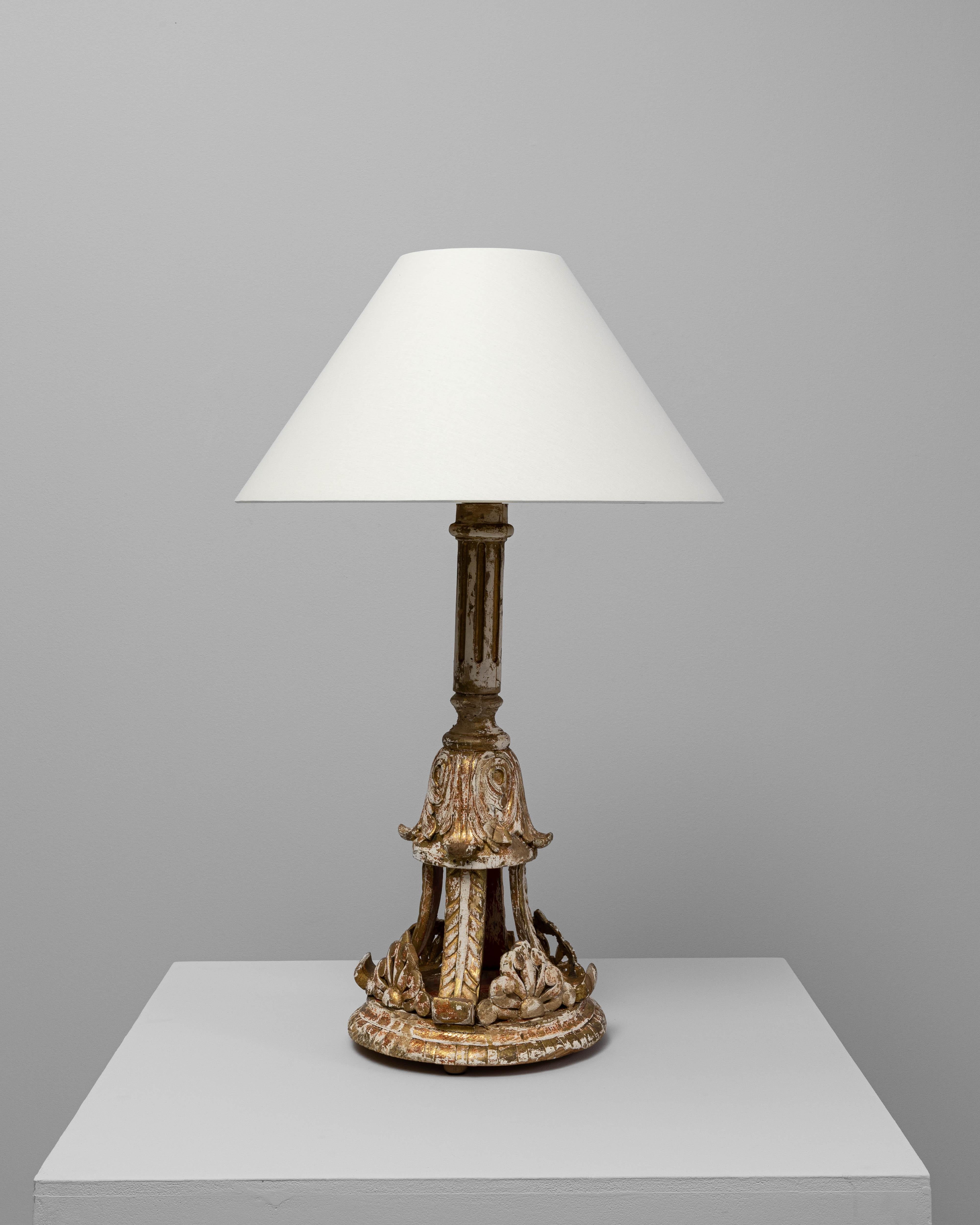 Lampe de table en bois sculpté du XIXe siècle en vente 3