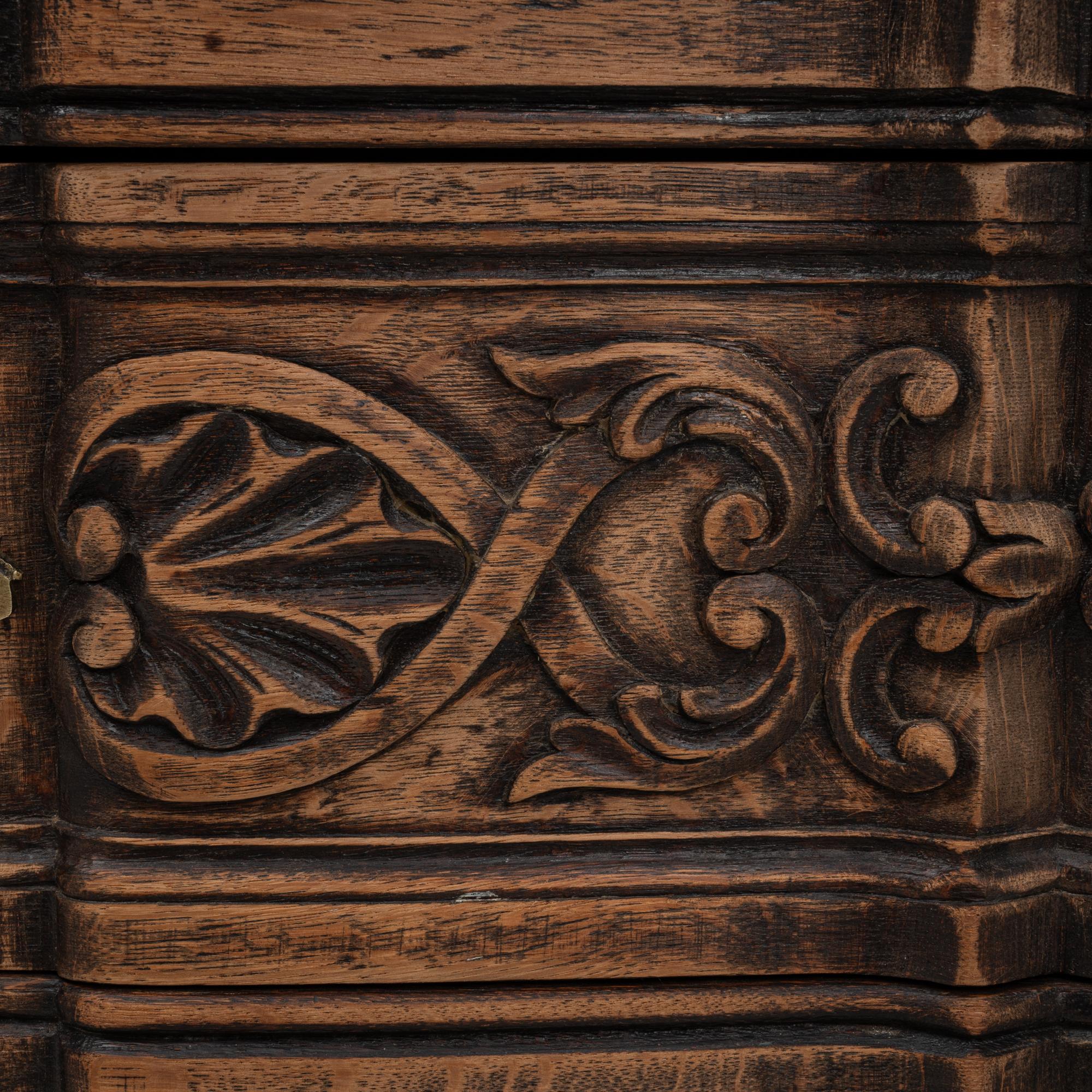 Cassettiera francese in legno del XIX secolo in vendita 6