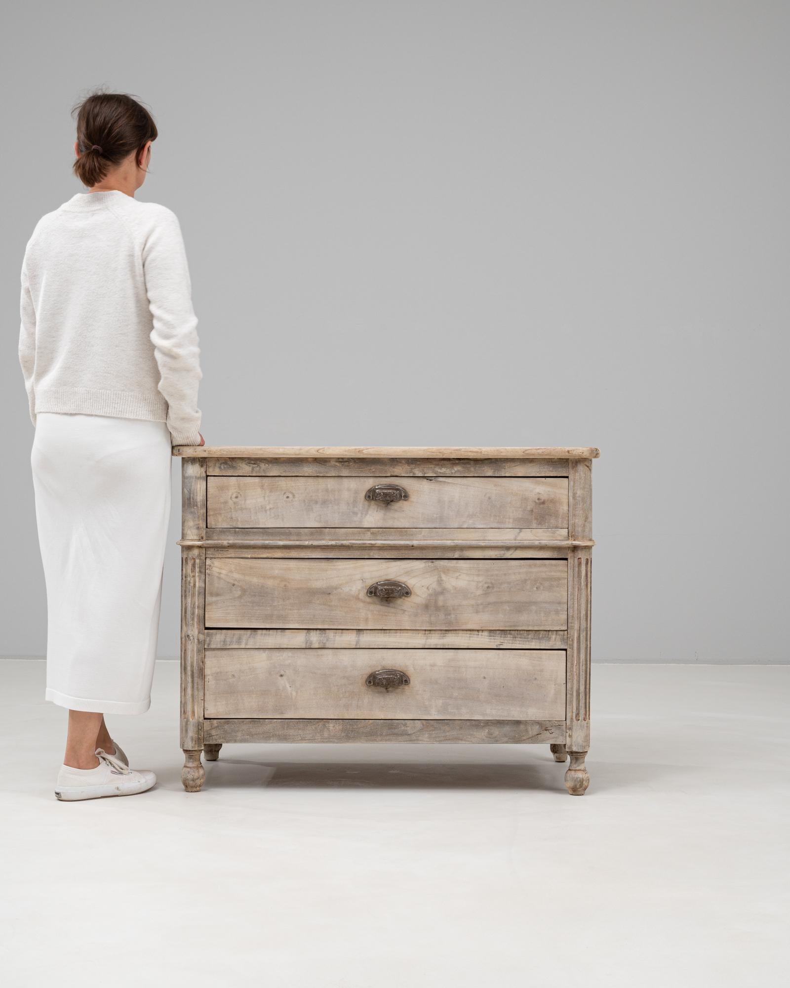 XIXe siècle Commode en bois française du 19ème siècle en vente