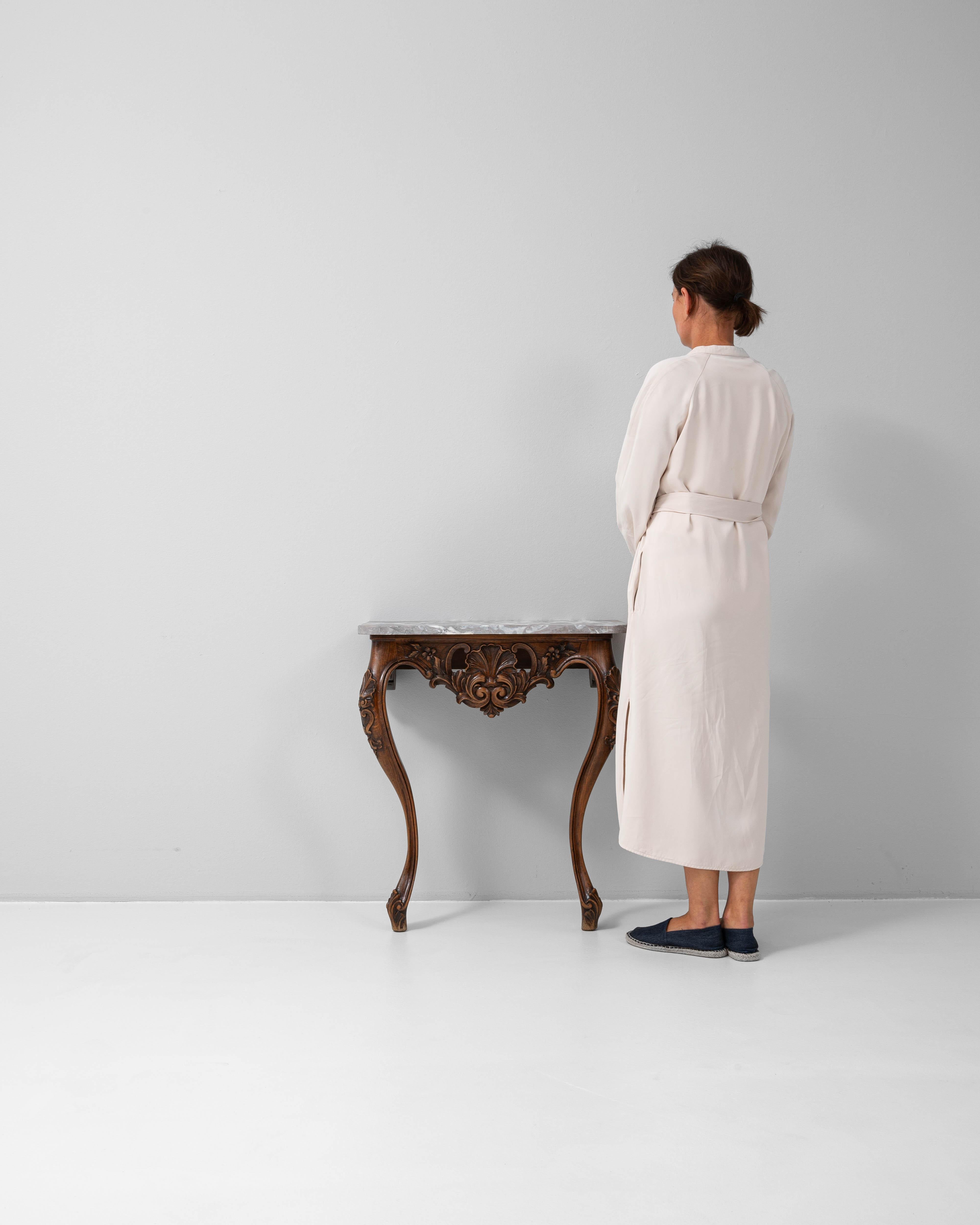 Français 19th Century French Wooden Console Table With Marble Top en vente