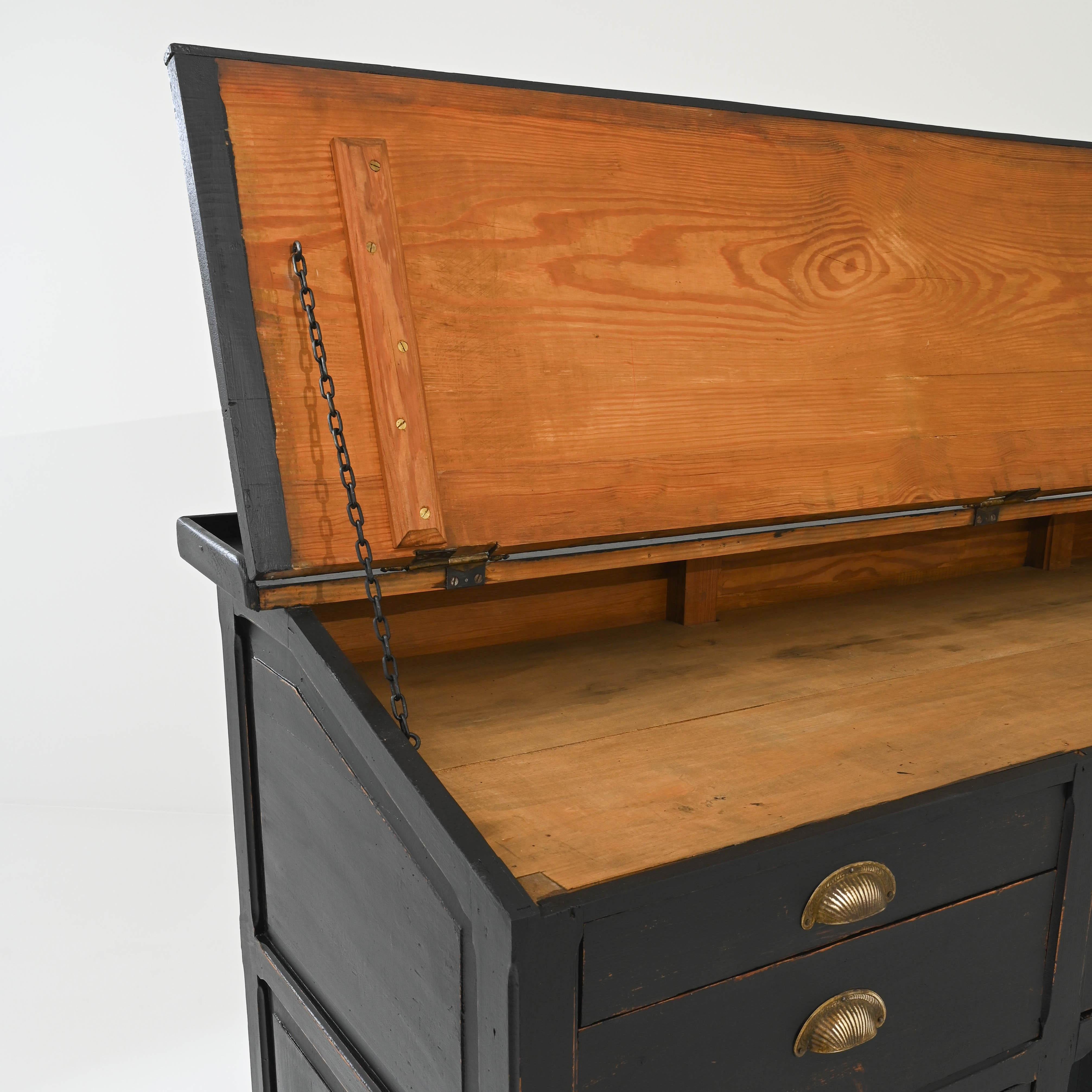 19th Century French Wooden Desk  For Sale 9