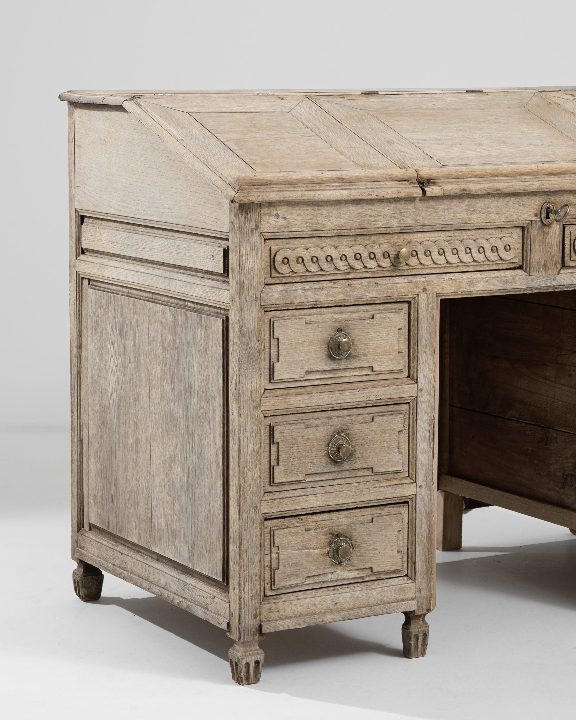 19th Century French Wooden Desk For Sale 1