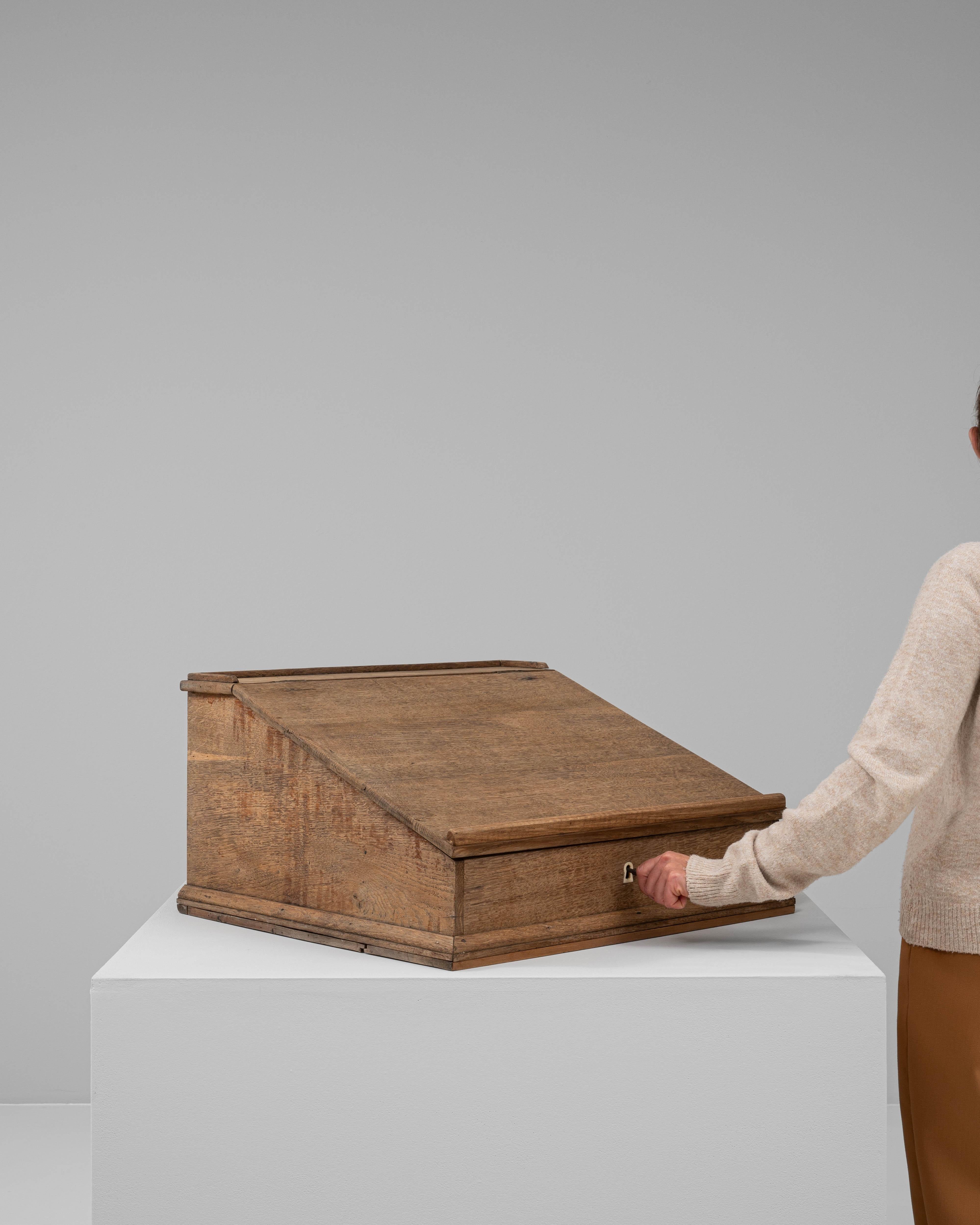 19th Century French Wooden Desk Organizer im Angebot 1