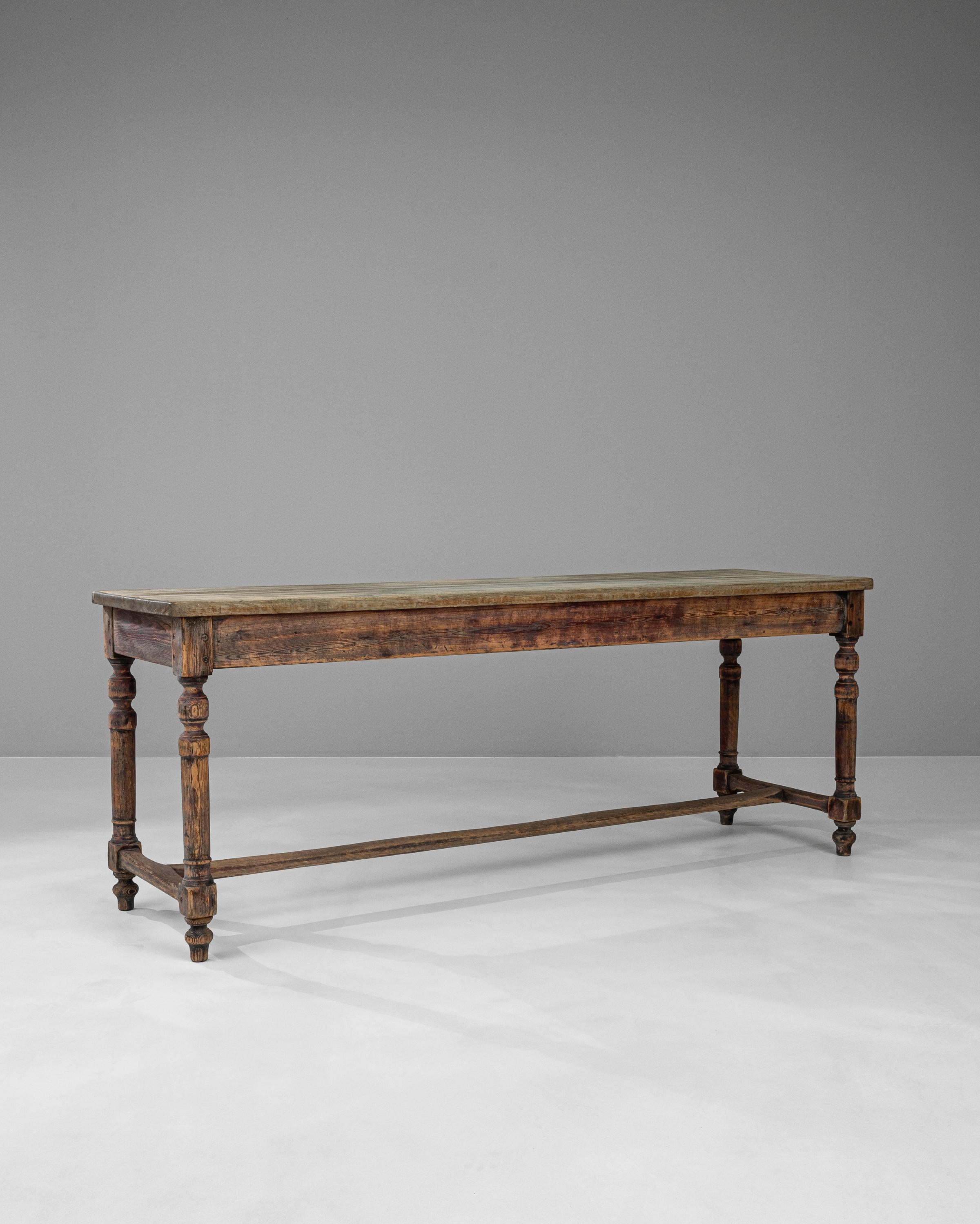 19th Century French Wooden Dining Table For Sale 2