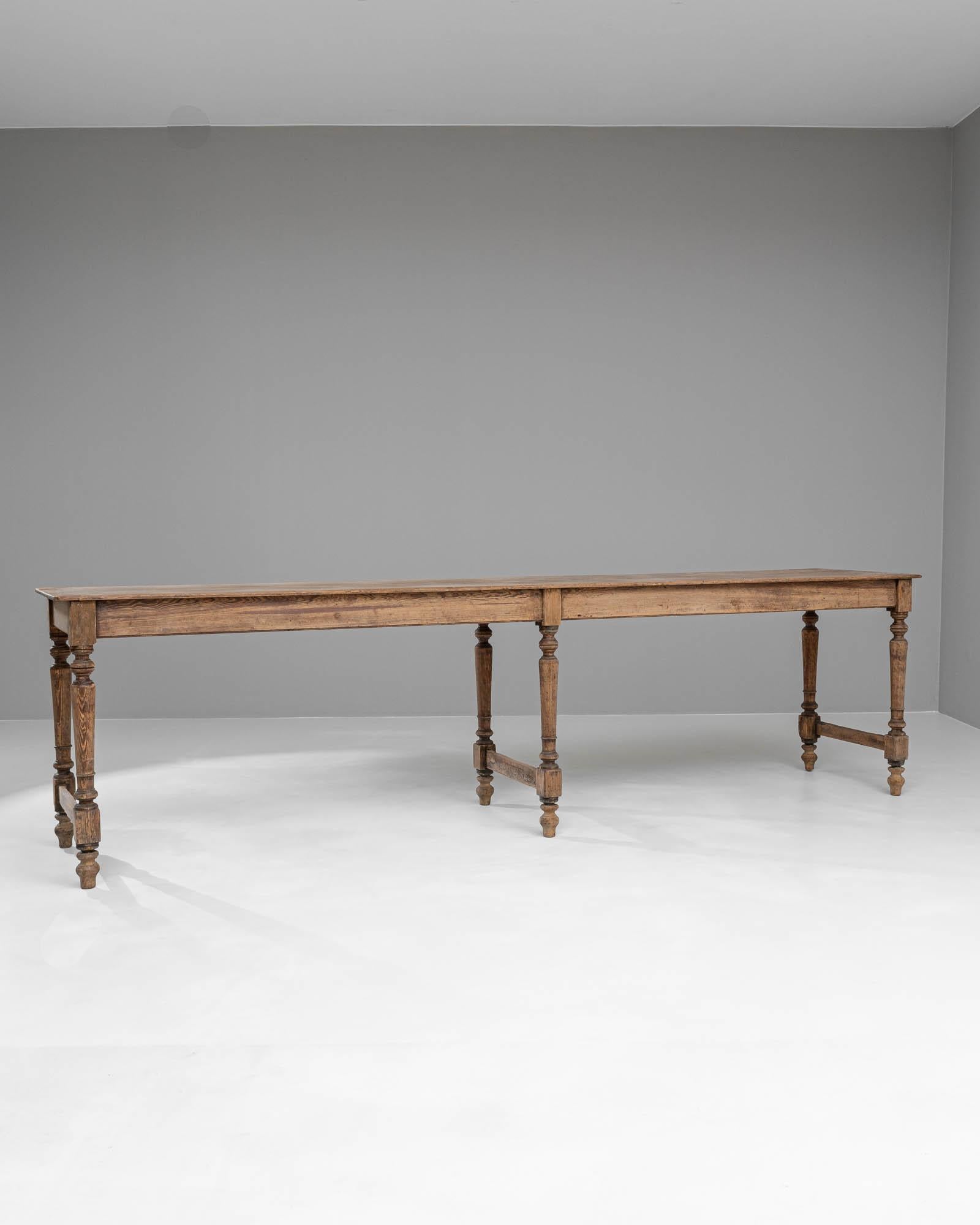 19th Century French Wooden Dining Table For Sale 3