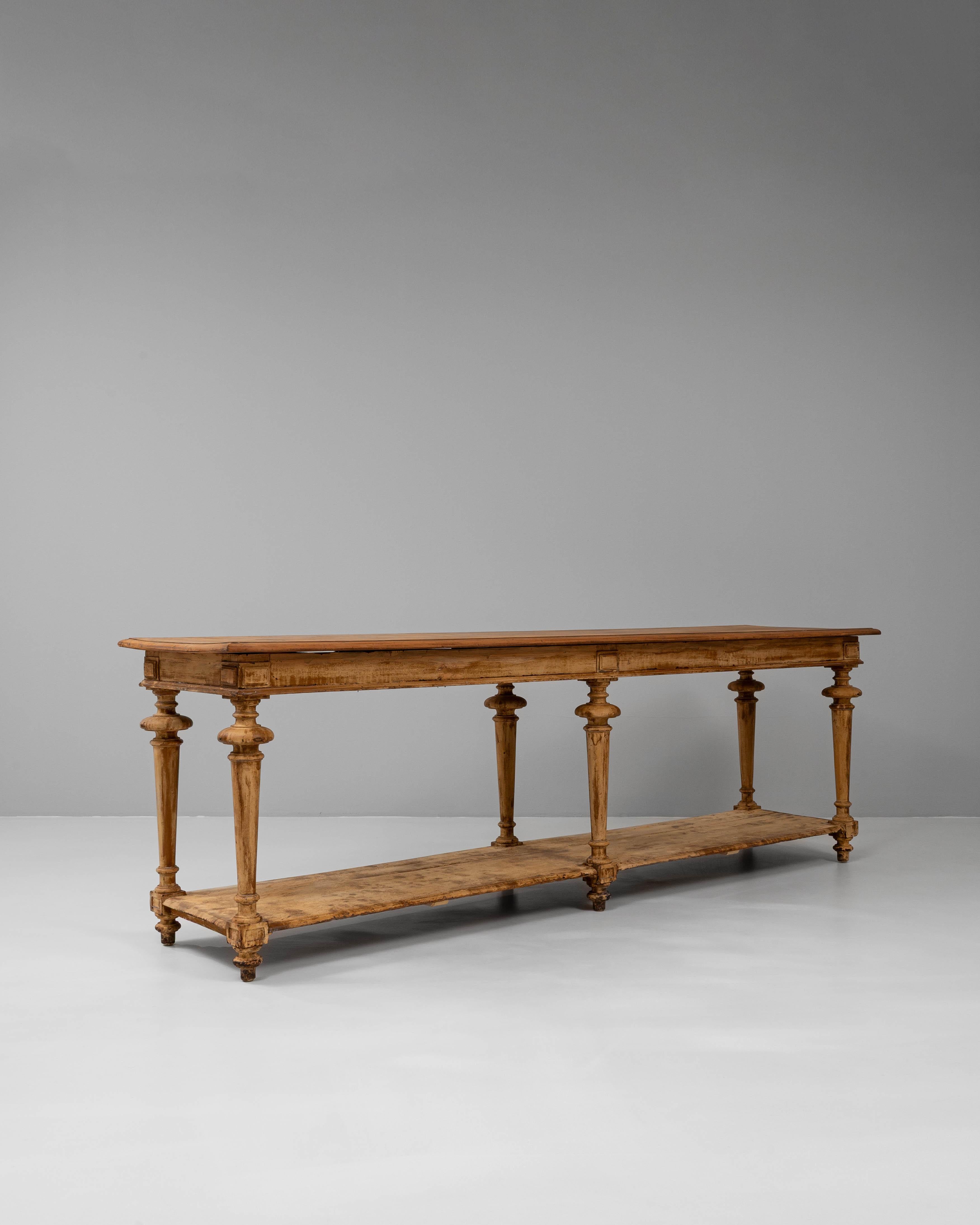 Mesa de pañero de madera francesa del siglo XIX en Bueno estado para la venta en High Point, NC