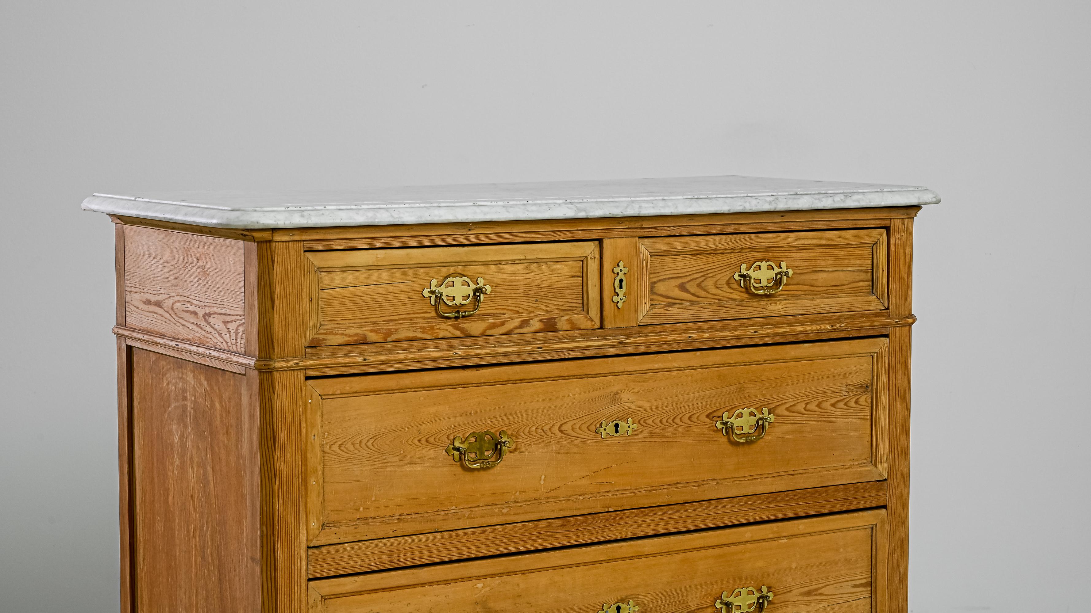 19th Century French Wooden Dresser with Marble Top For Sale 4