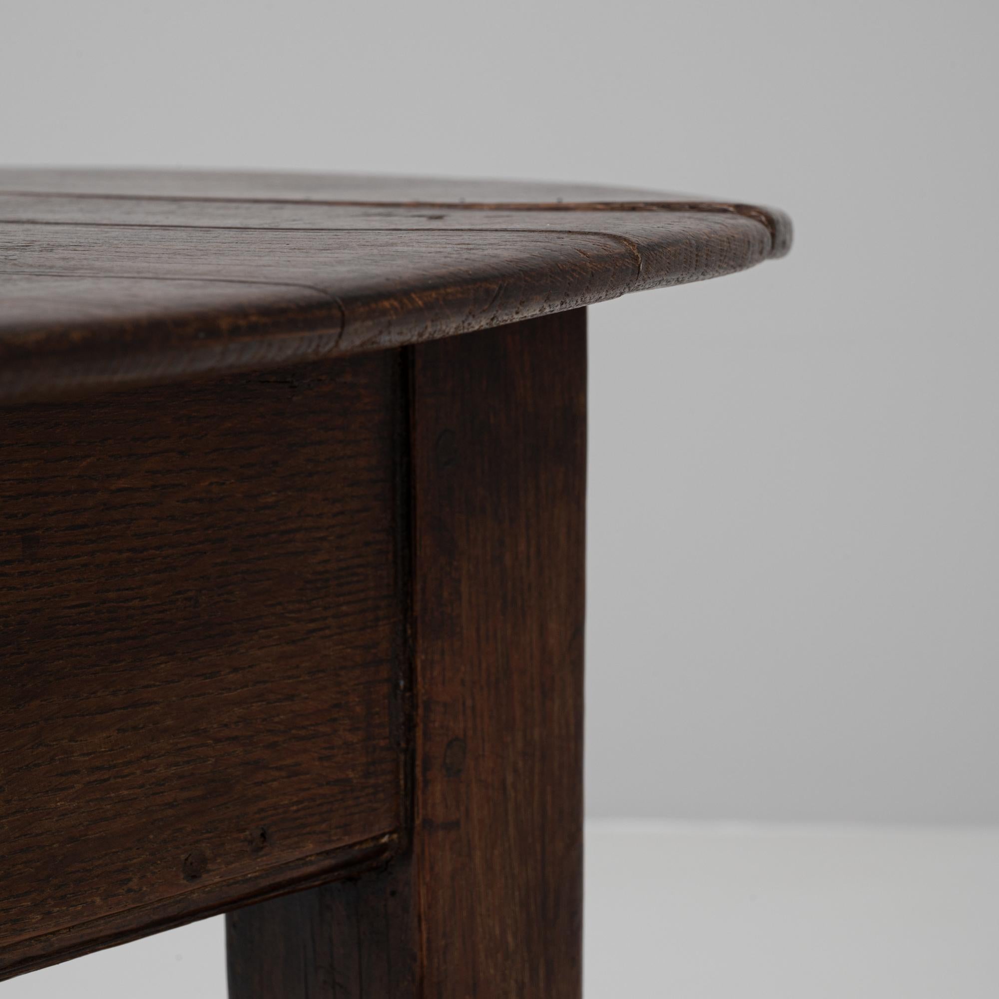 19th Century French Wooden Drop Leaf Table In Original Patina en venta 4