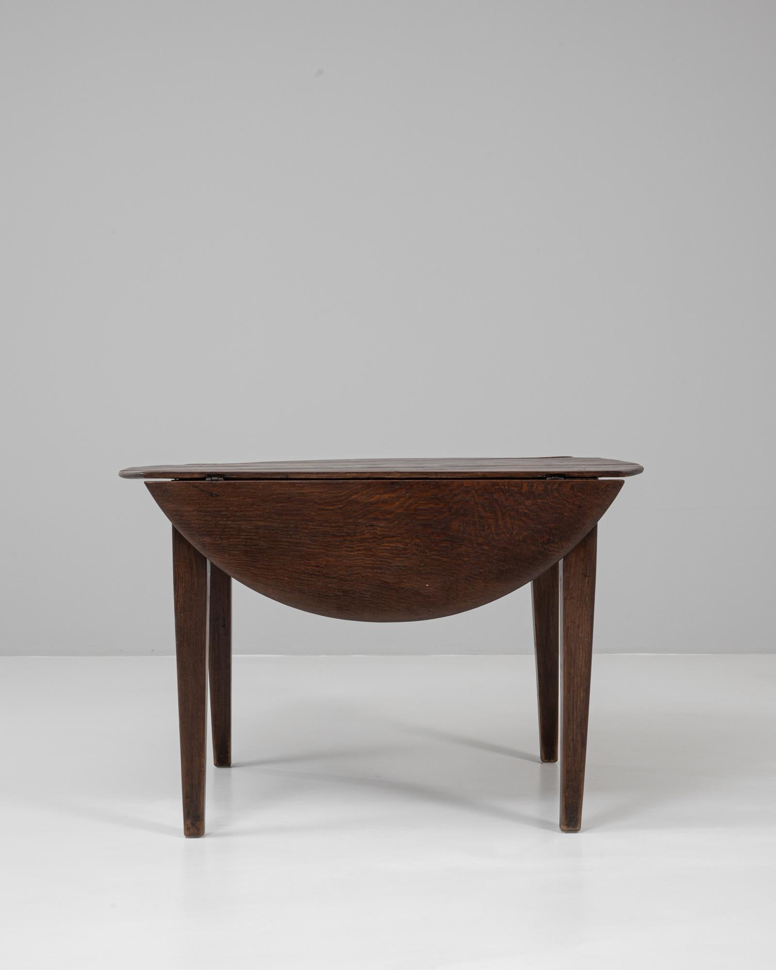 19th Century French Wooden Drop Leaf Table In Original Patina en venta 7