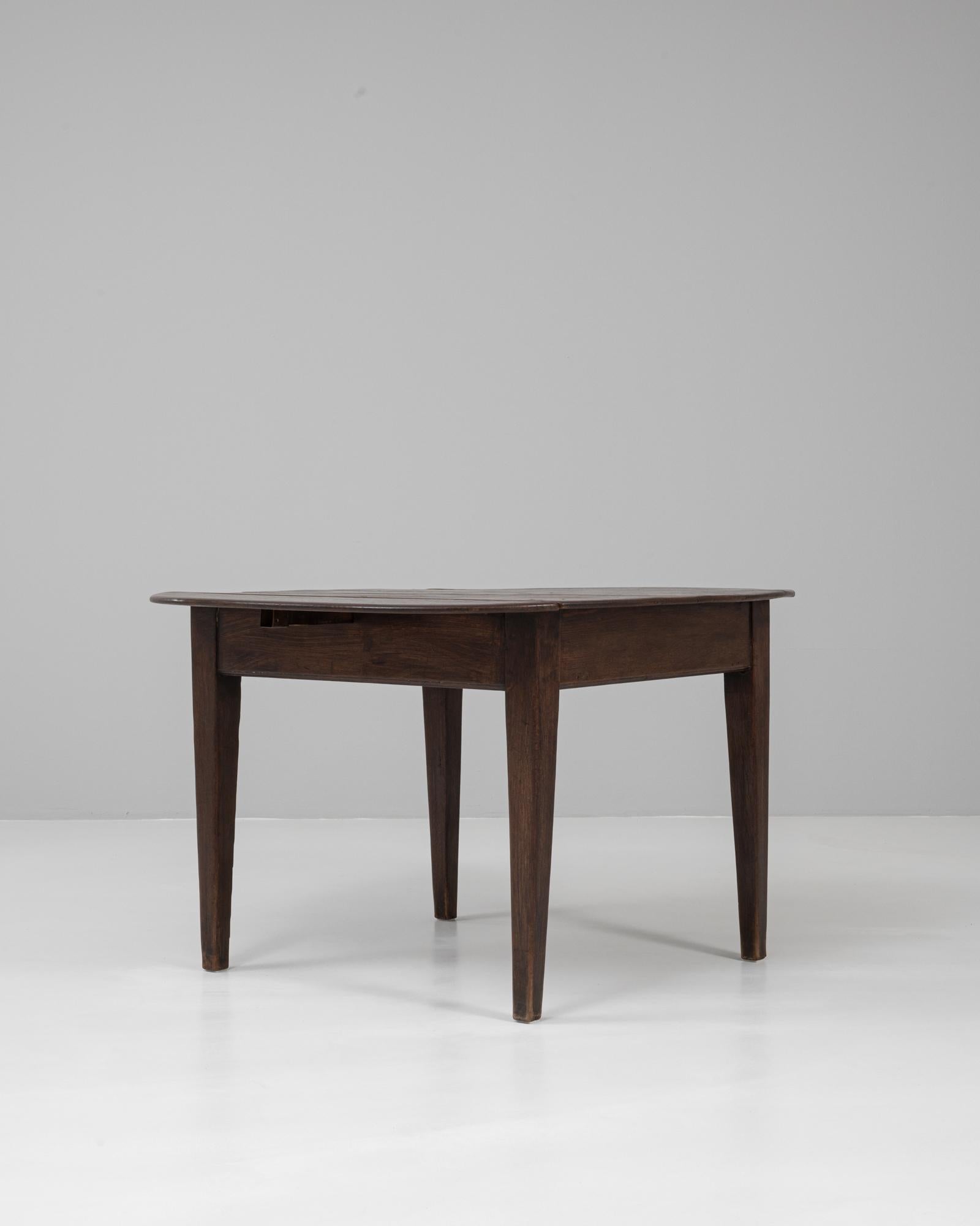 19th Century French Wooden Drop Leaf Table In Original Patina siglo XIX en venta
