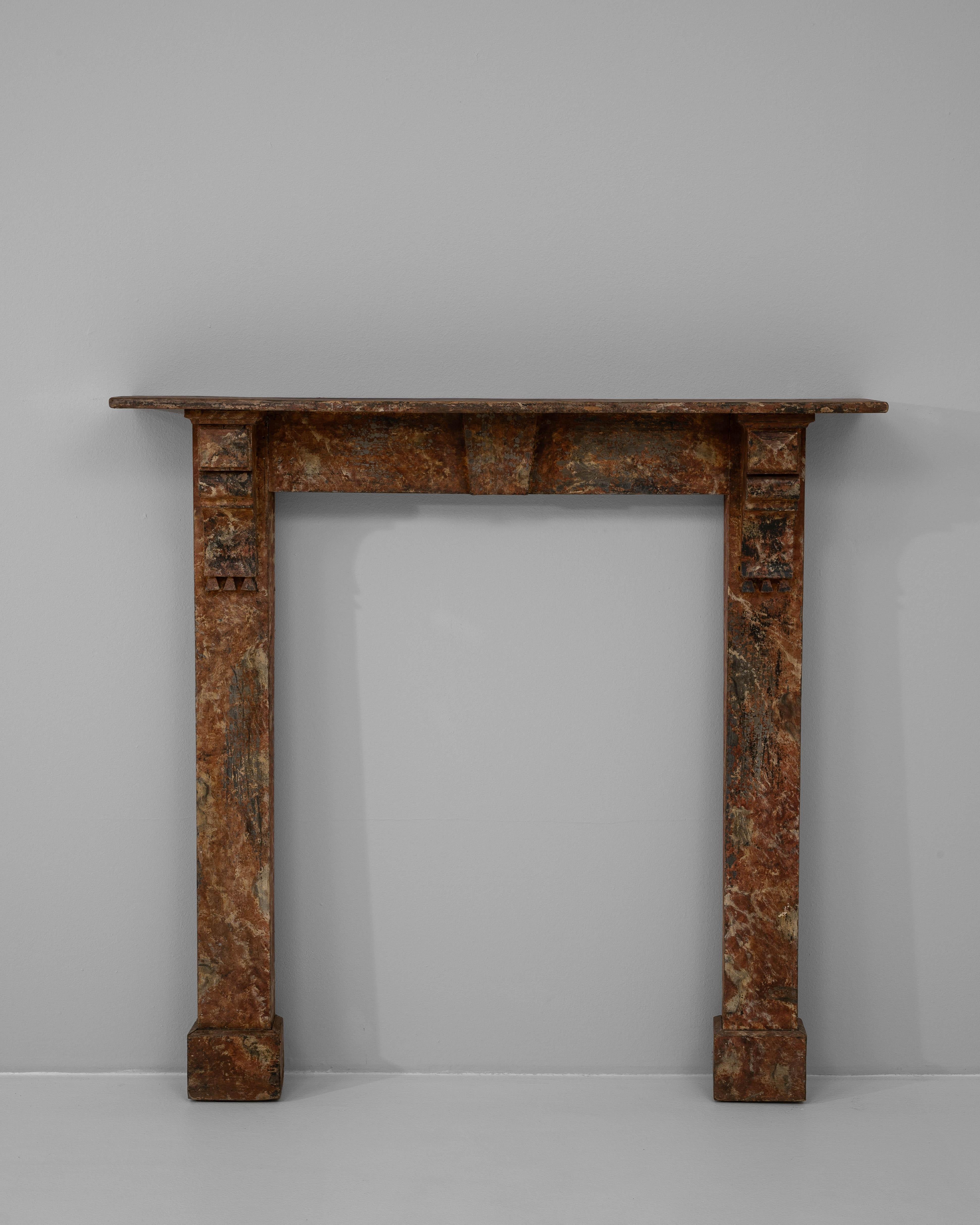Französischer Holzkamin aus dem 19. im Angebot 1