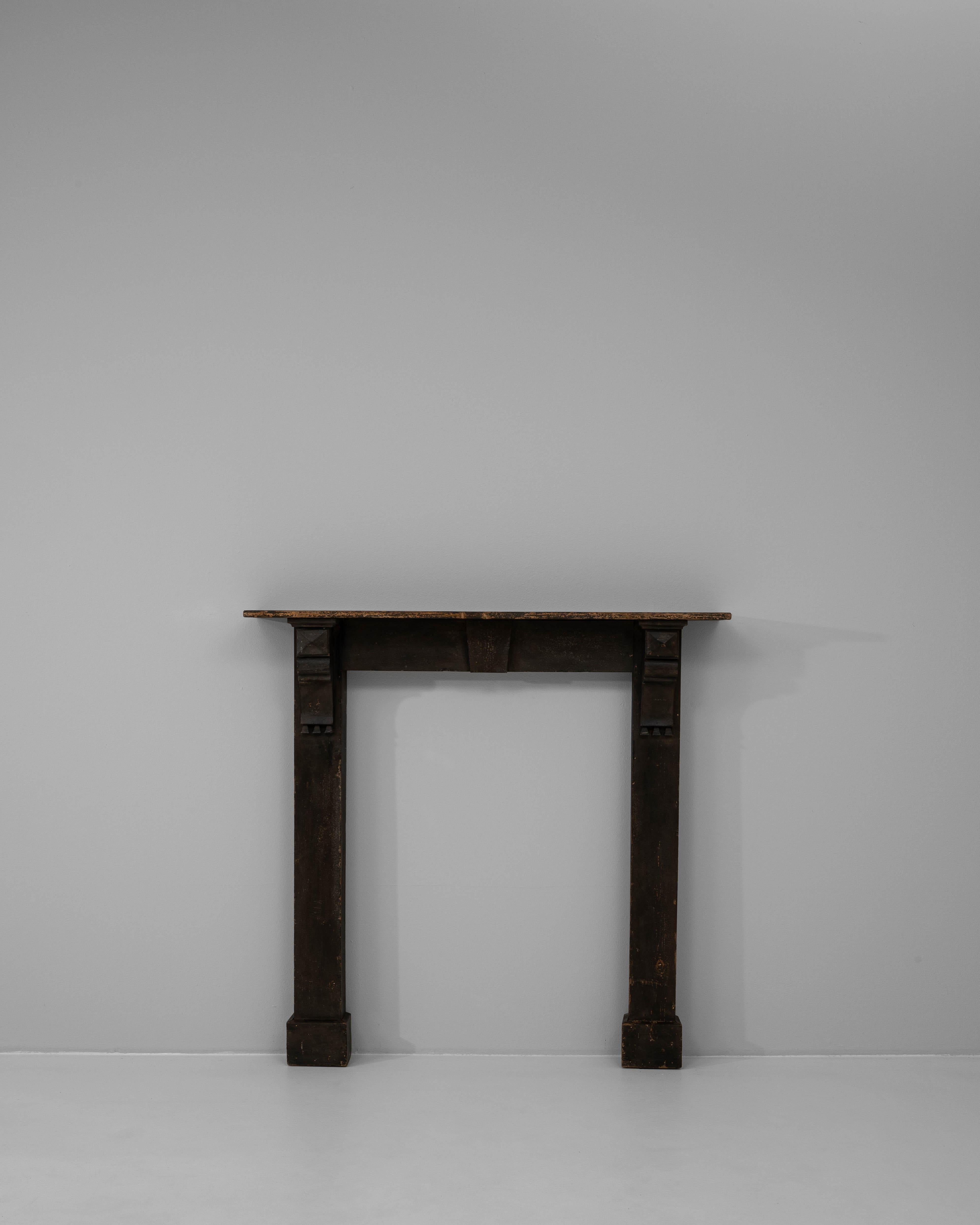 Französischer Holzkamin aus dem 19. im Angebot 5