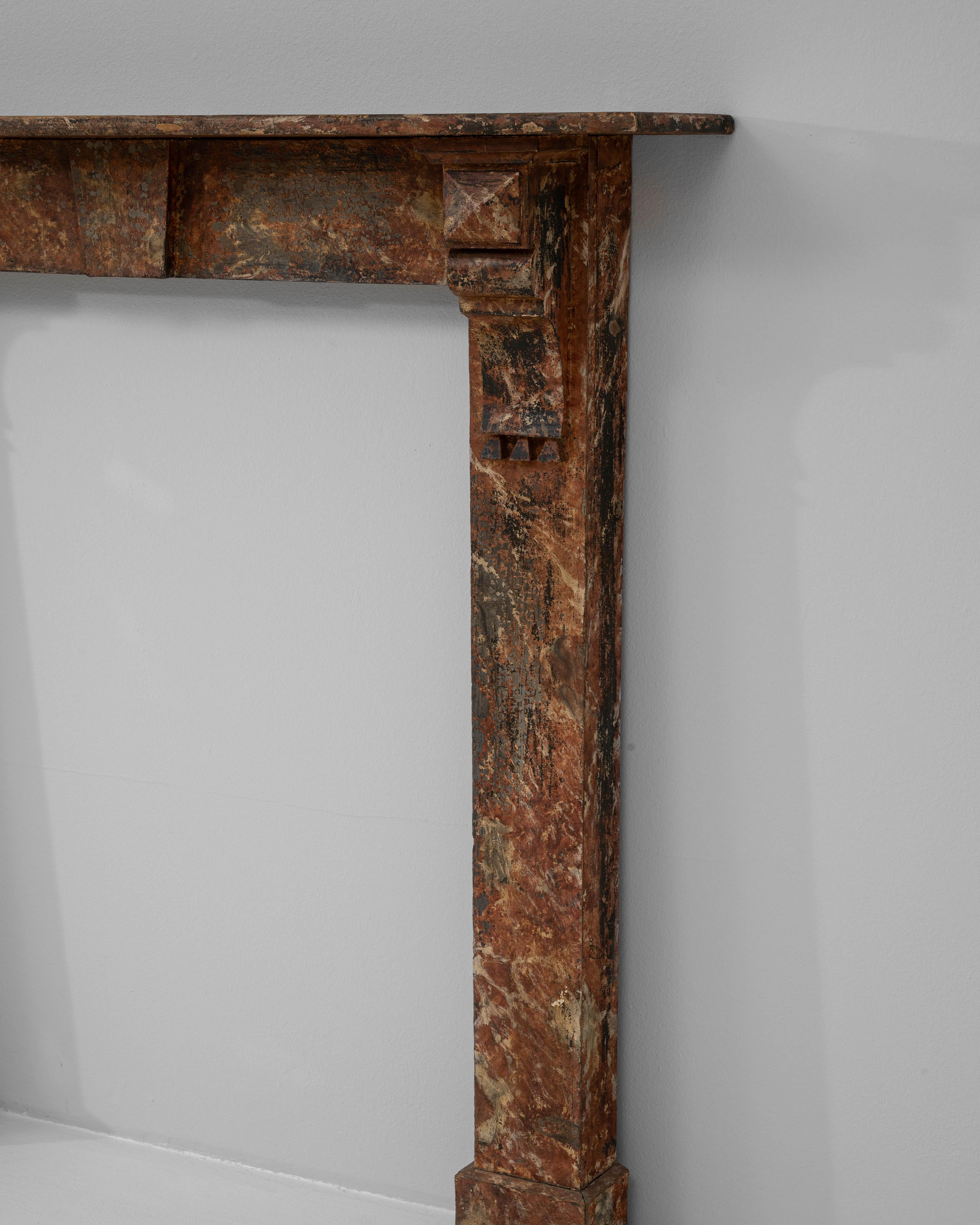Französischer Holzkamin aus dem 19. im Angebot 5