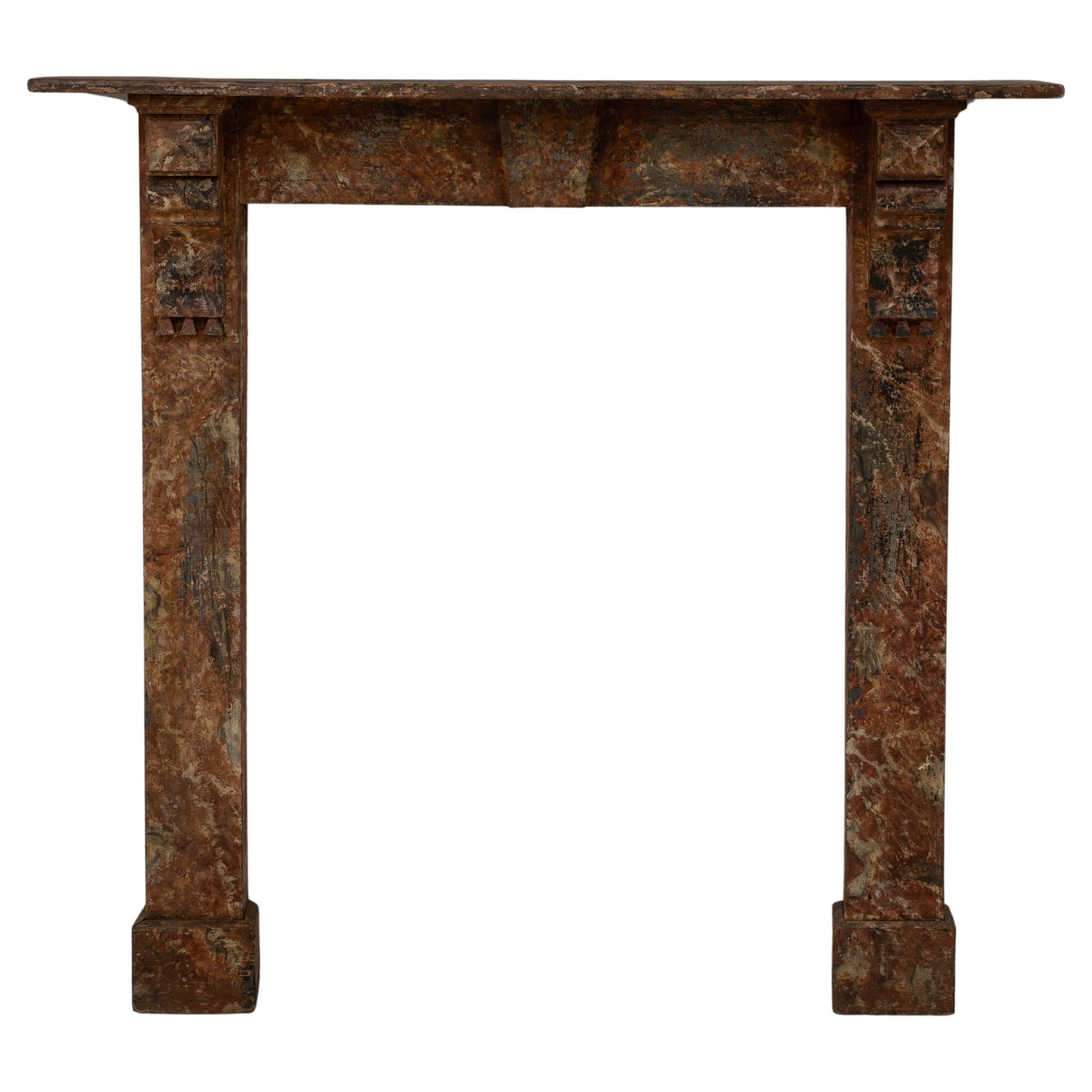 Französischer Holzkamin aus dem 19. im Angebot