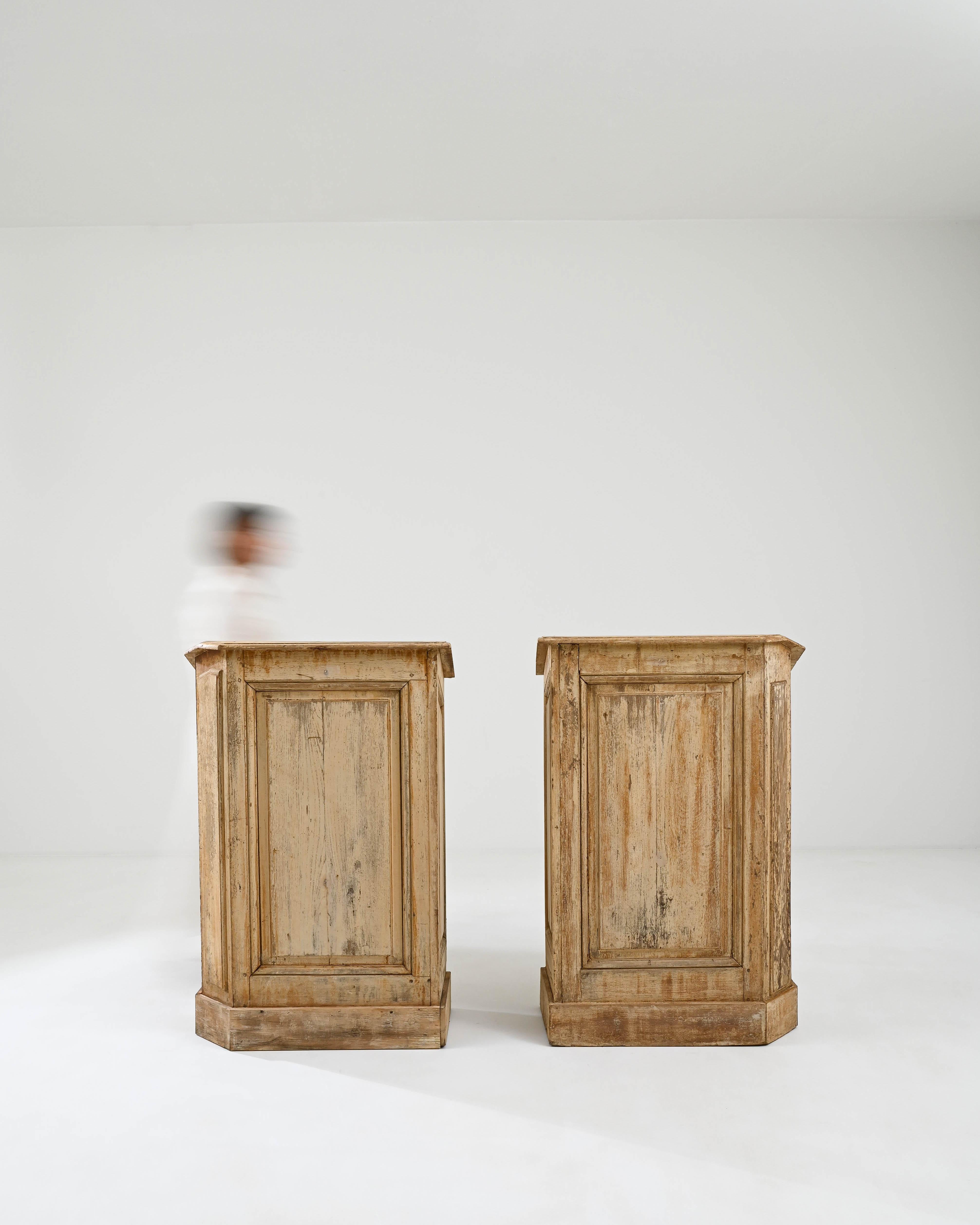 19th Century French Wooden Lecterns, a Pair  For Sale 6