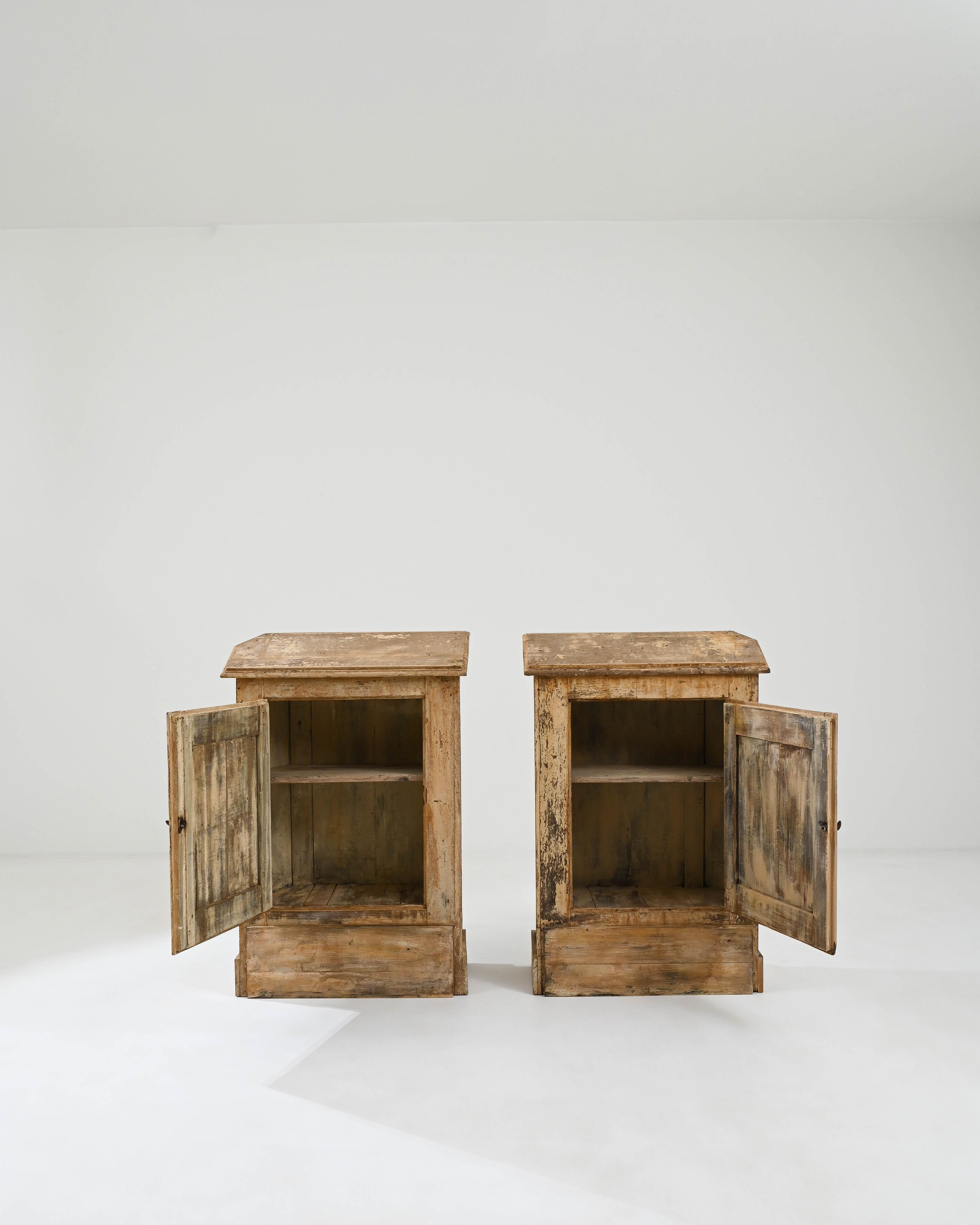 19th Century French Wooden Lecterns, a Pair  For Sale 8