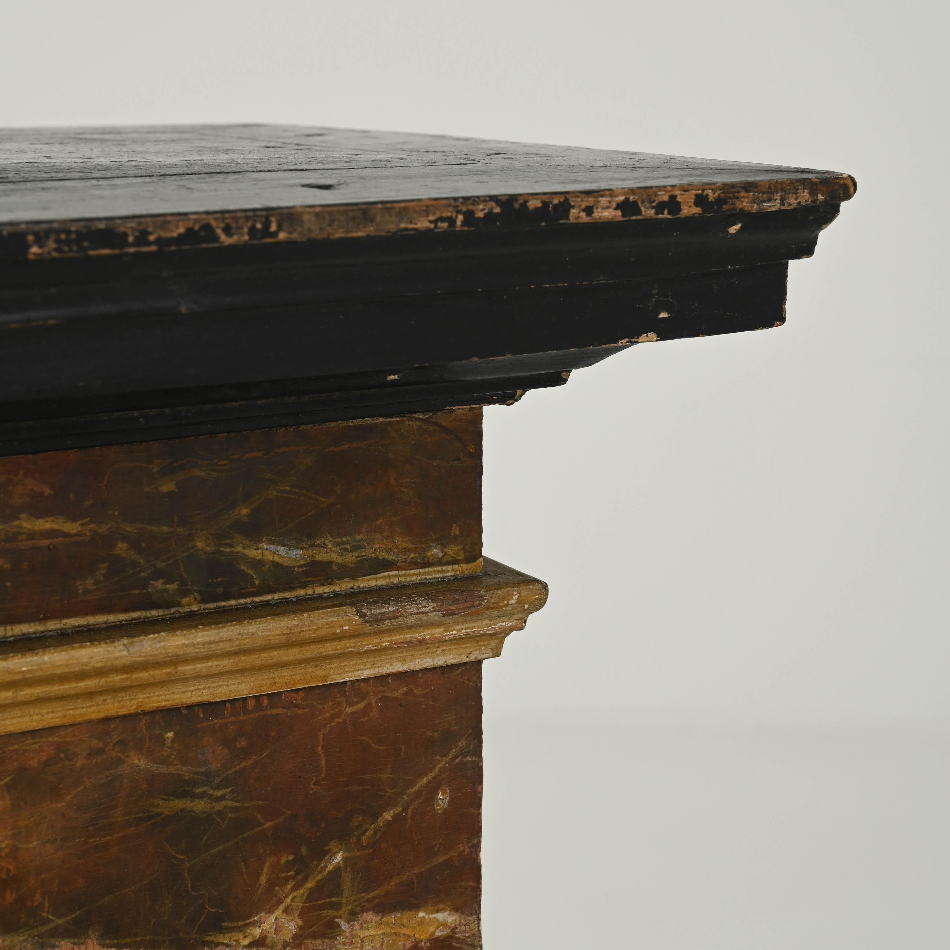 19th Century French Wooden Pedestal In Good Condition In High Point, NC