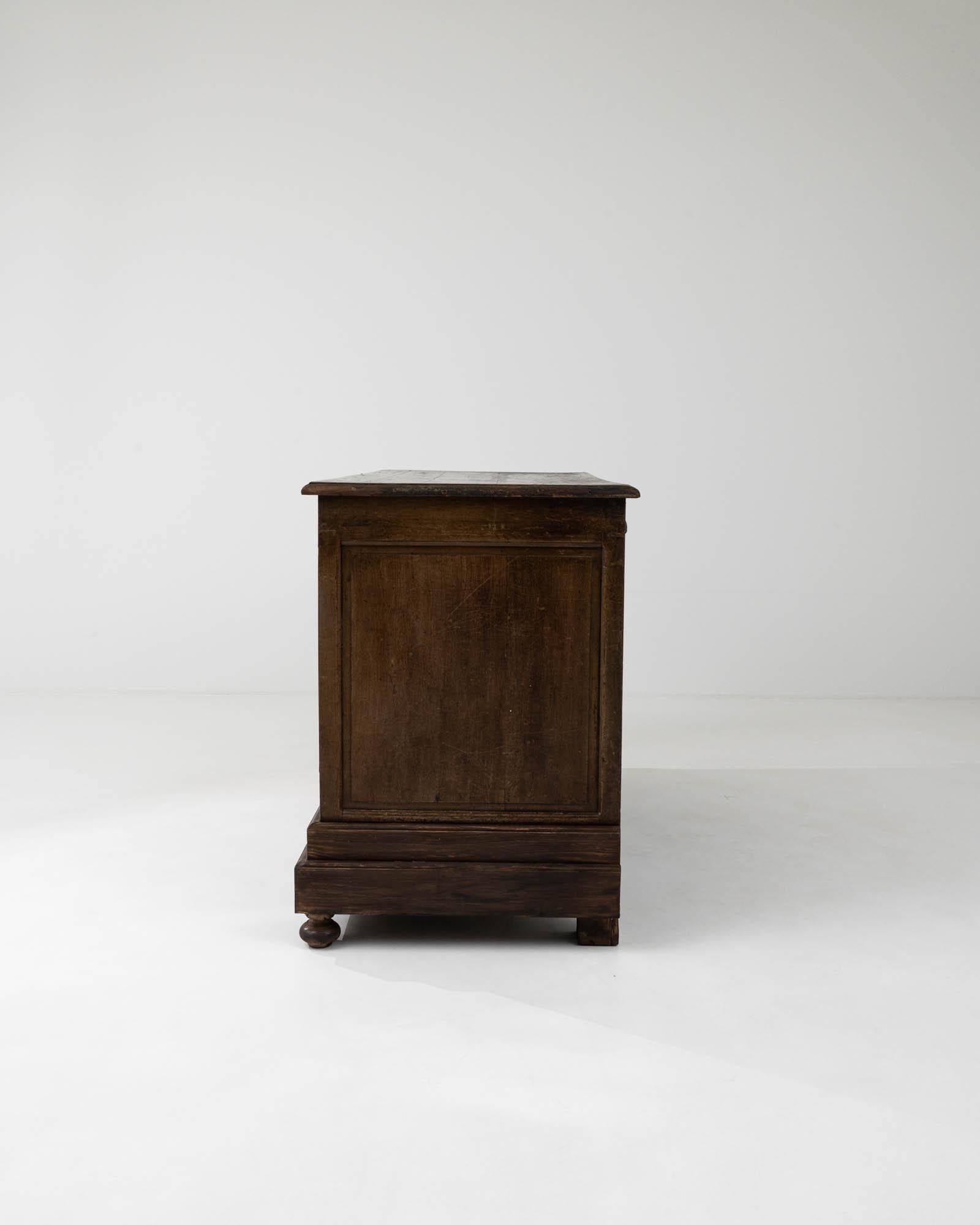 Französischer Holz-Einkaufstisch aus dem 19. Jahrhundert im Angebot 1
